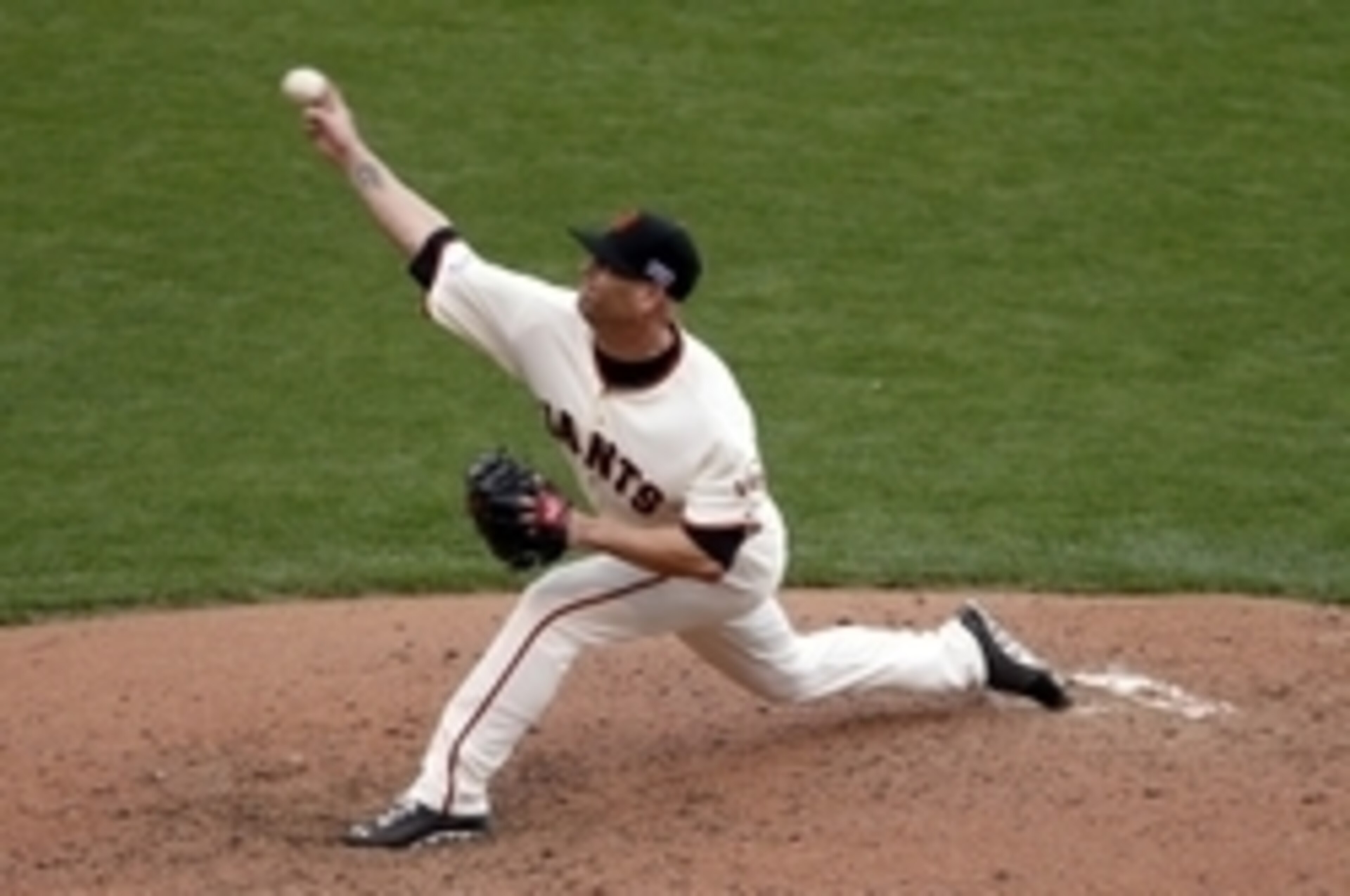 In his 16th big league season, Tim Hudson gets his first chance to pitch in a World Series.