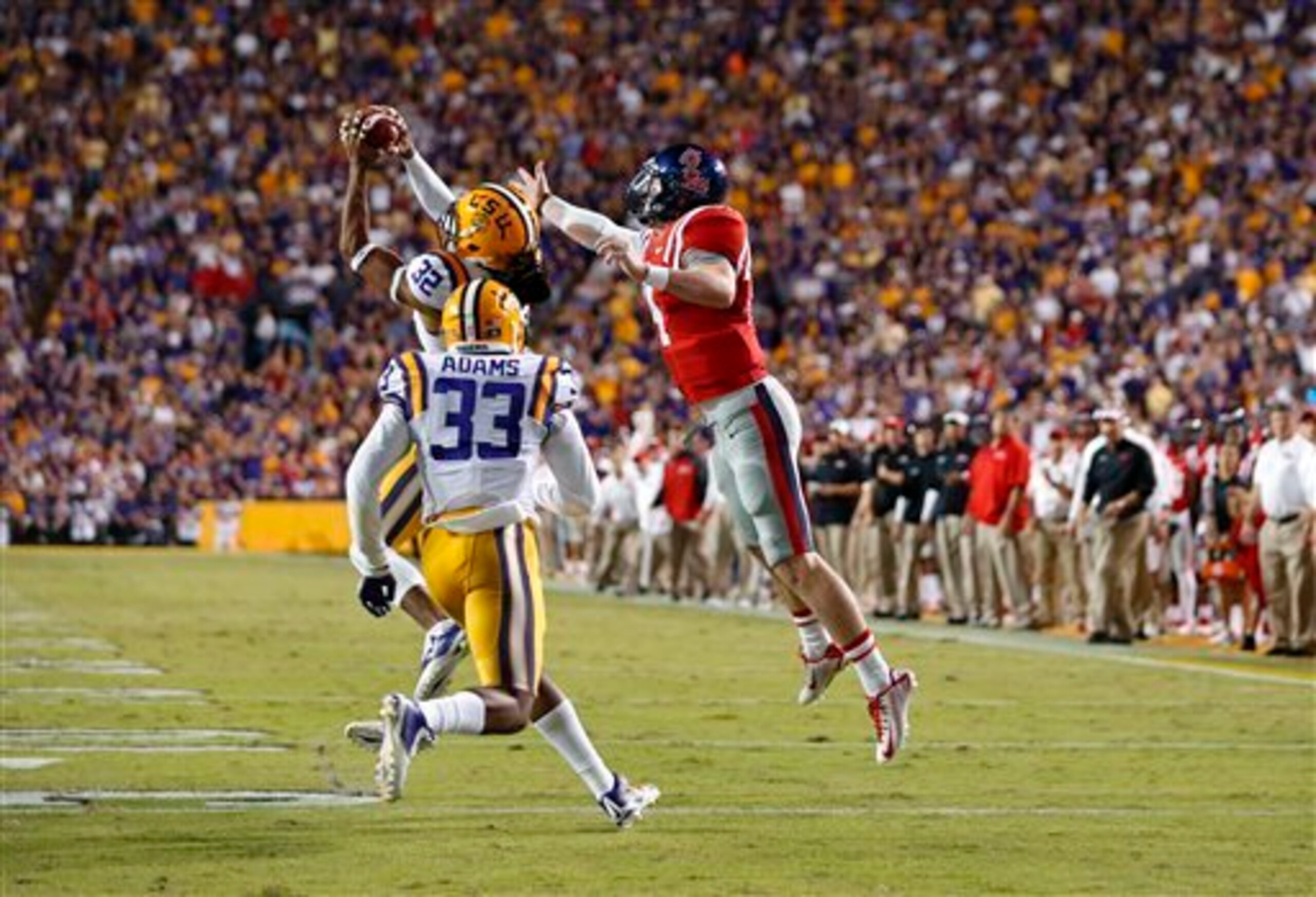 LSU cornerback Jalen Collins dropped this potential interception against Ole Miss.