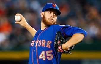 ATLANTA, GA - SEPTEMBER 19:  Zack Wheeler #45 of the New York Mets pitches in the first inning to the Atlanta Braves at Turner Field on September 19, 2014 in Atlanta, Georgia.  (Photo by Kevin C. Cox/Getty Images)