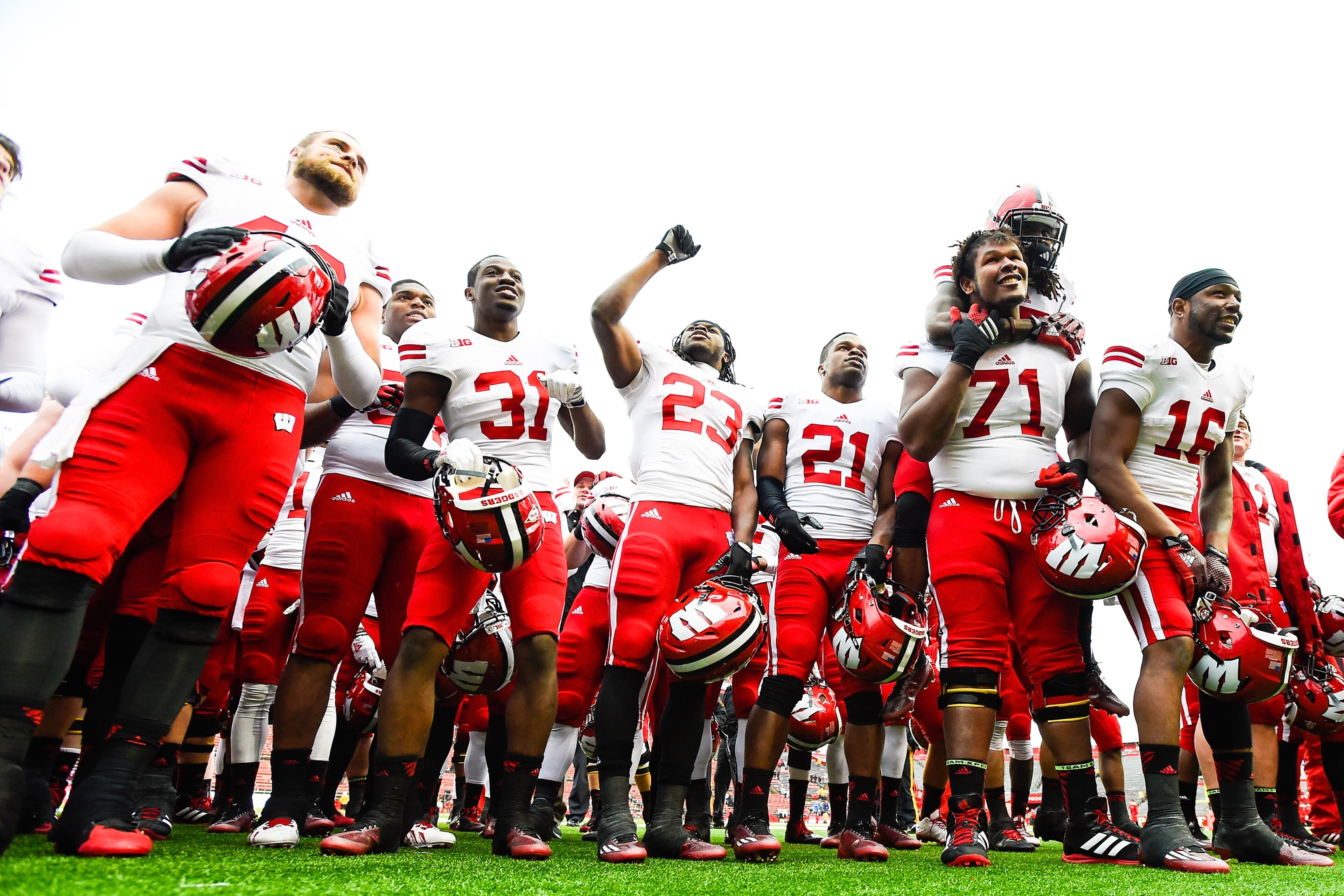 The Wisconsin Badgers had plenty to smile about after a 37-0 rout of the Rutgers Scarlet Knights.