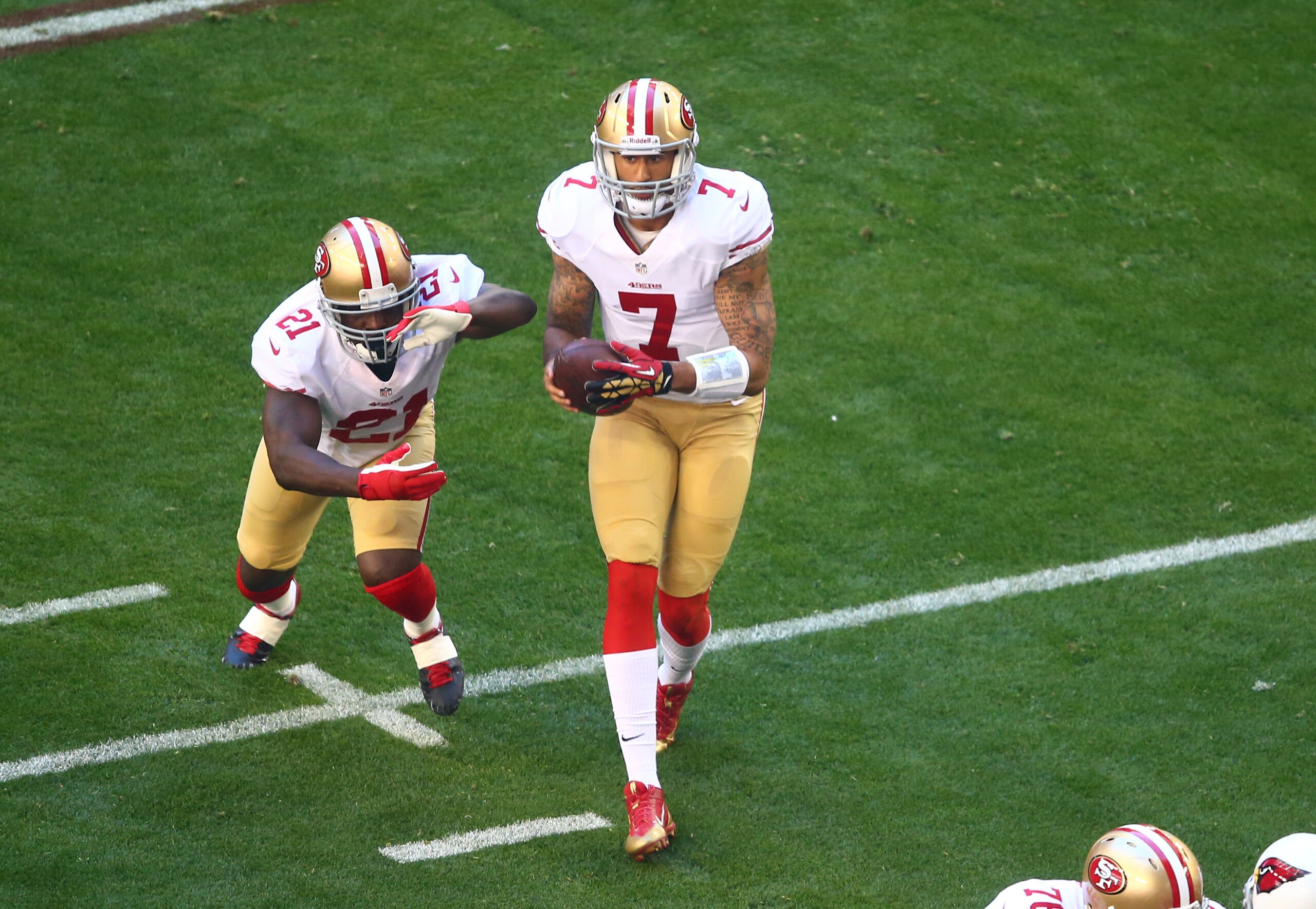 Quarterback Colin Kaepernick (No. 7) and running back Frank Gore (No. 21) will notch two of the 49ers' three rushing touchdowns in Week 9.