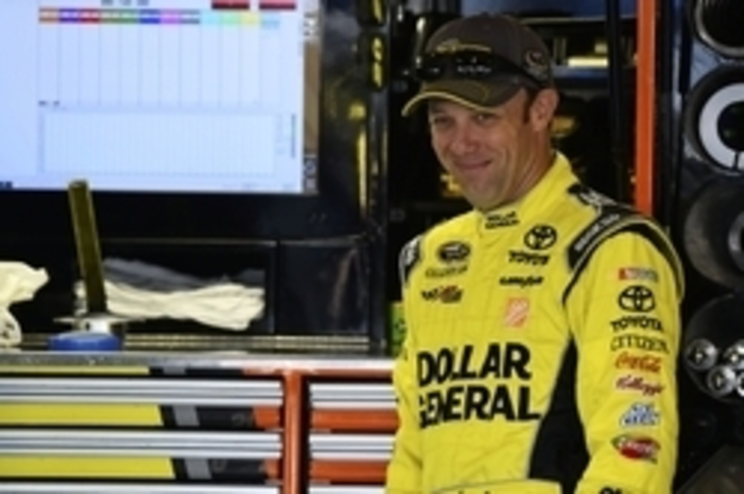 Matt Kenseth started from the pole at Texas and seemed to sail away from his troubles.