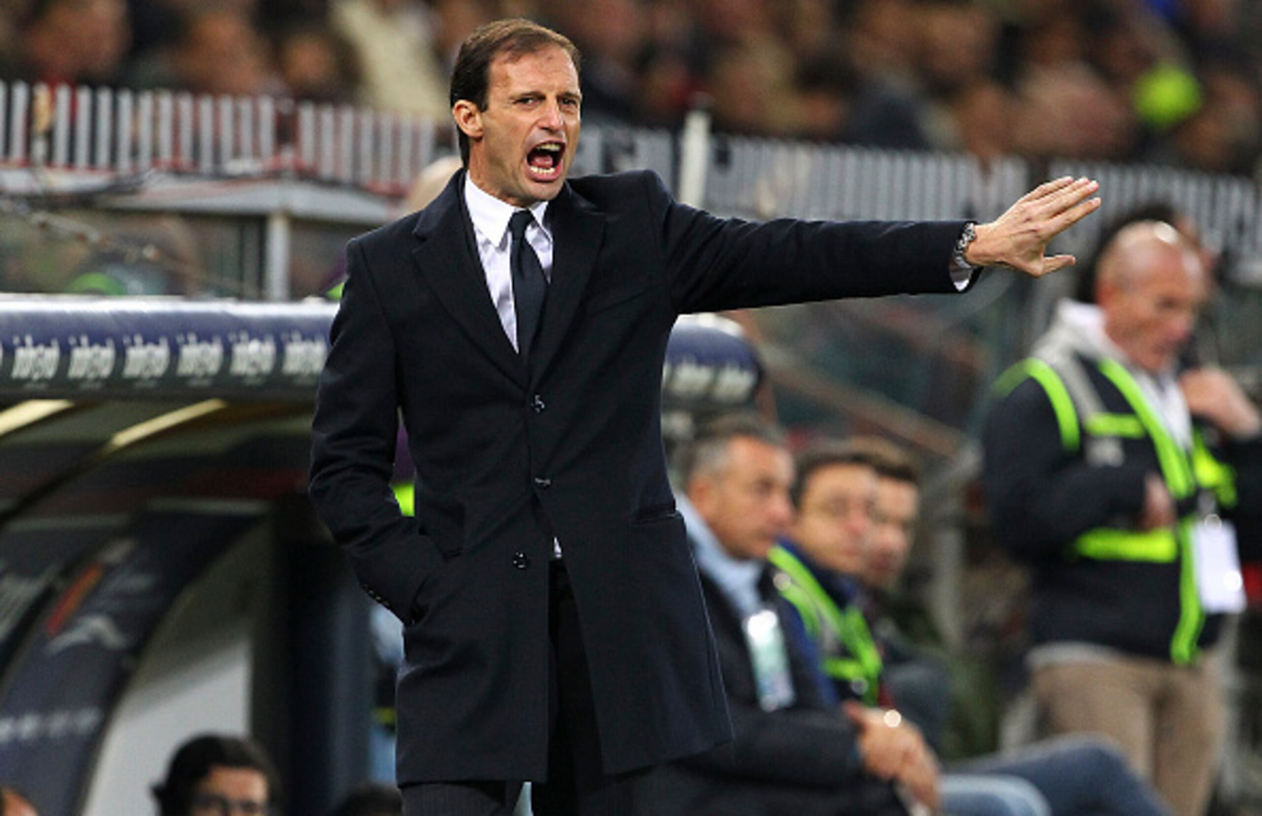 Max Allegri may need to shift away from the 3-5-2.
