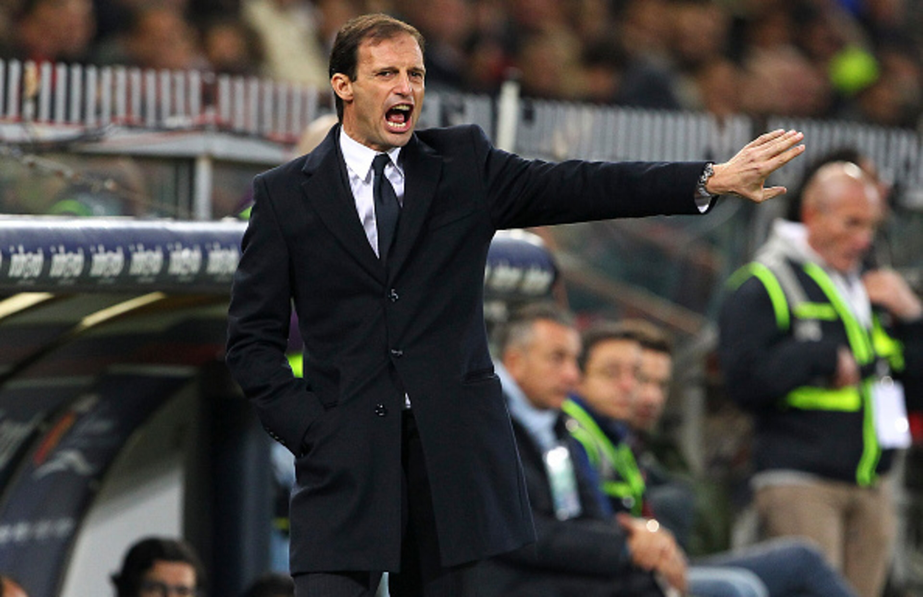 Max Allegri may need to shift away from the 3-5-2.