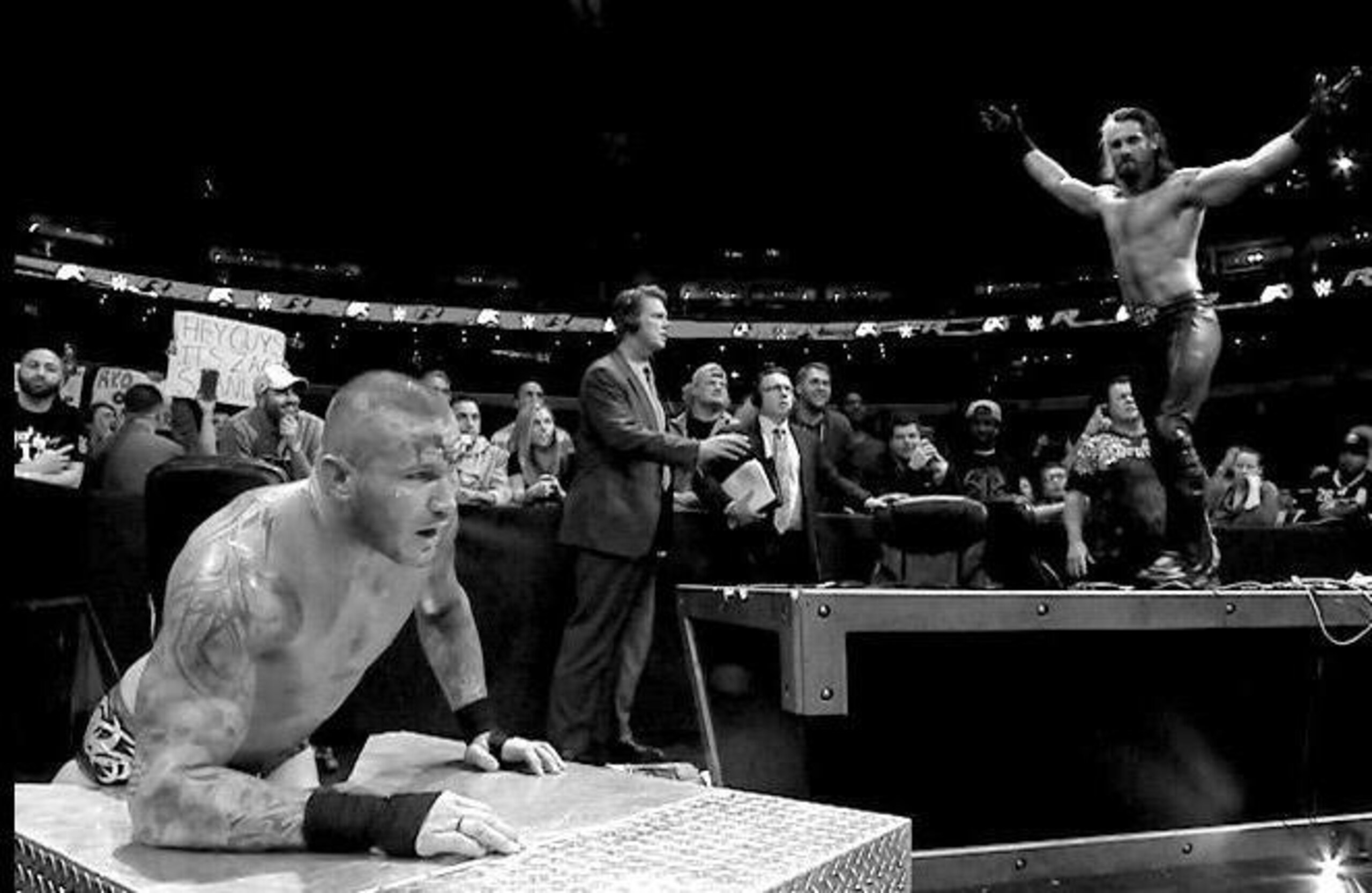 Randy Orton set to suffer an attack from Seth Rollins.