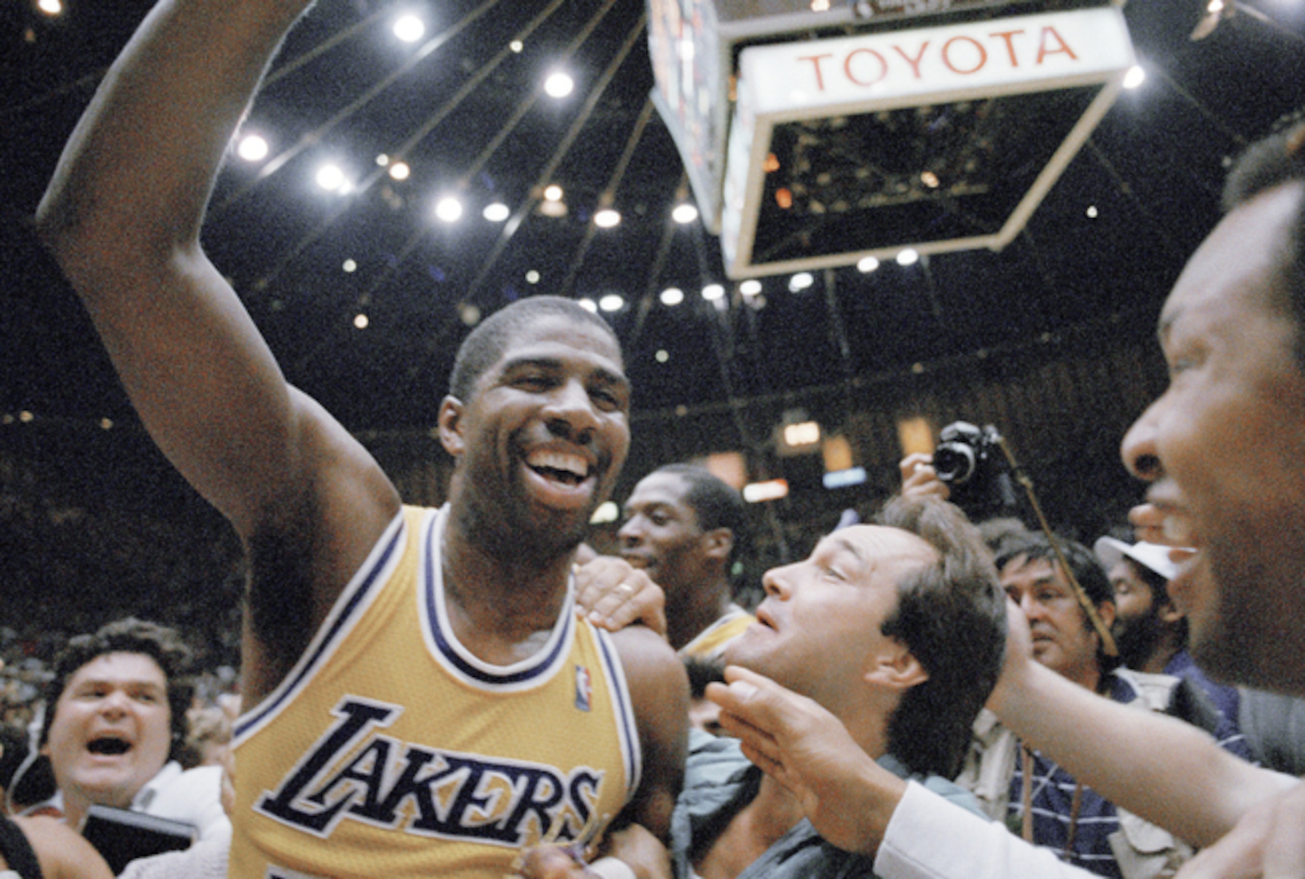 Magic Johnson had enough skill to bring Showtime to today's NBA.