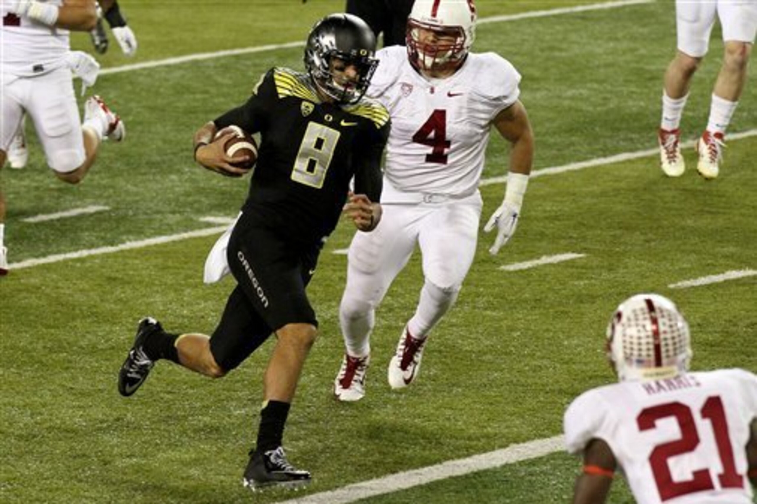 Can QB Marcus Mariota and the Ducks race into the College Football Playoff?