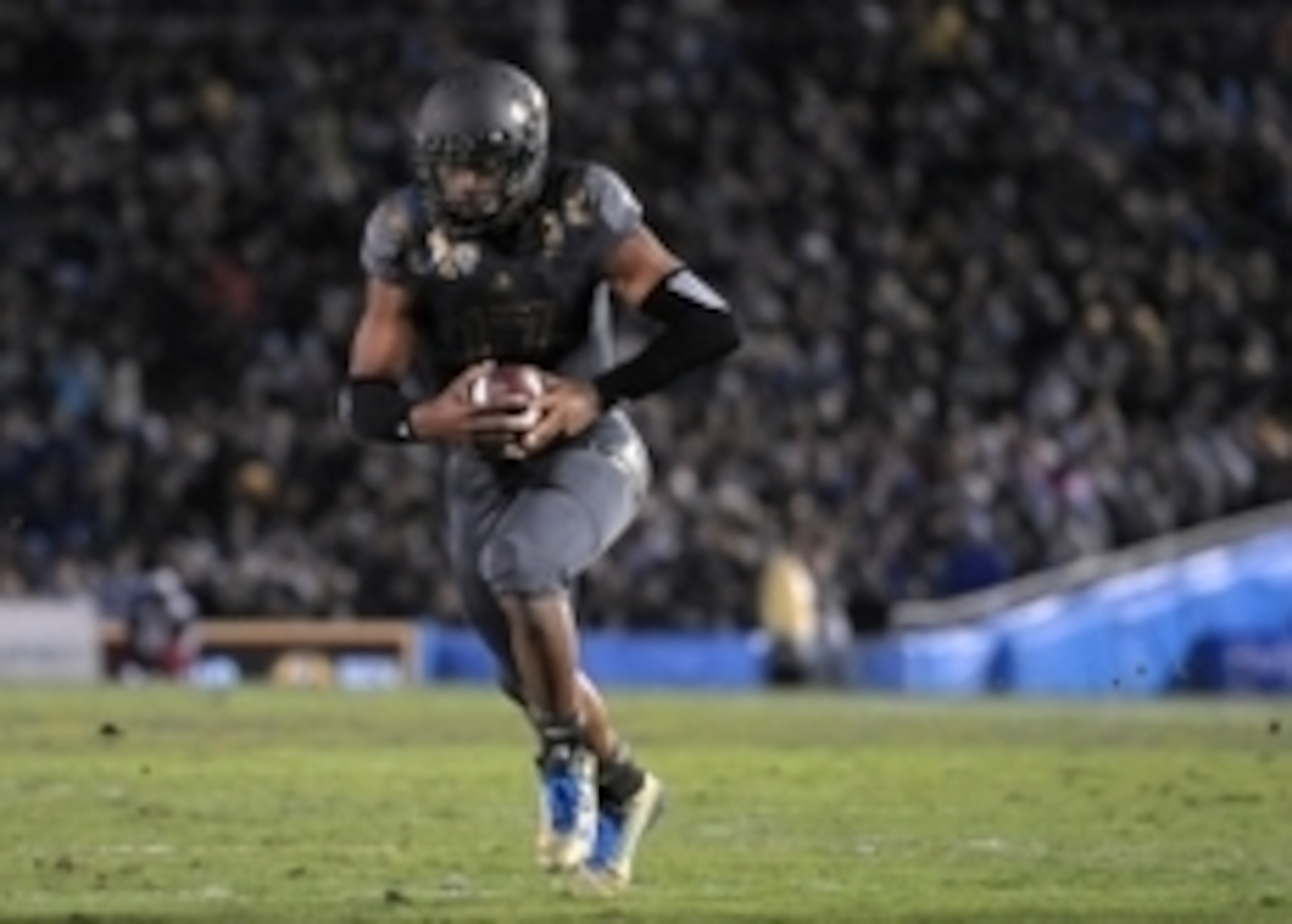 QB Brett Hundley