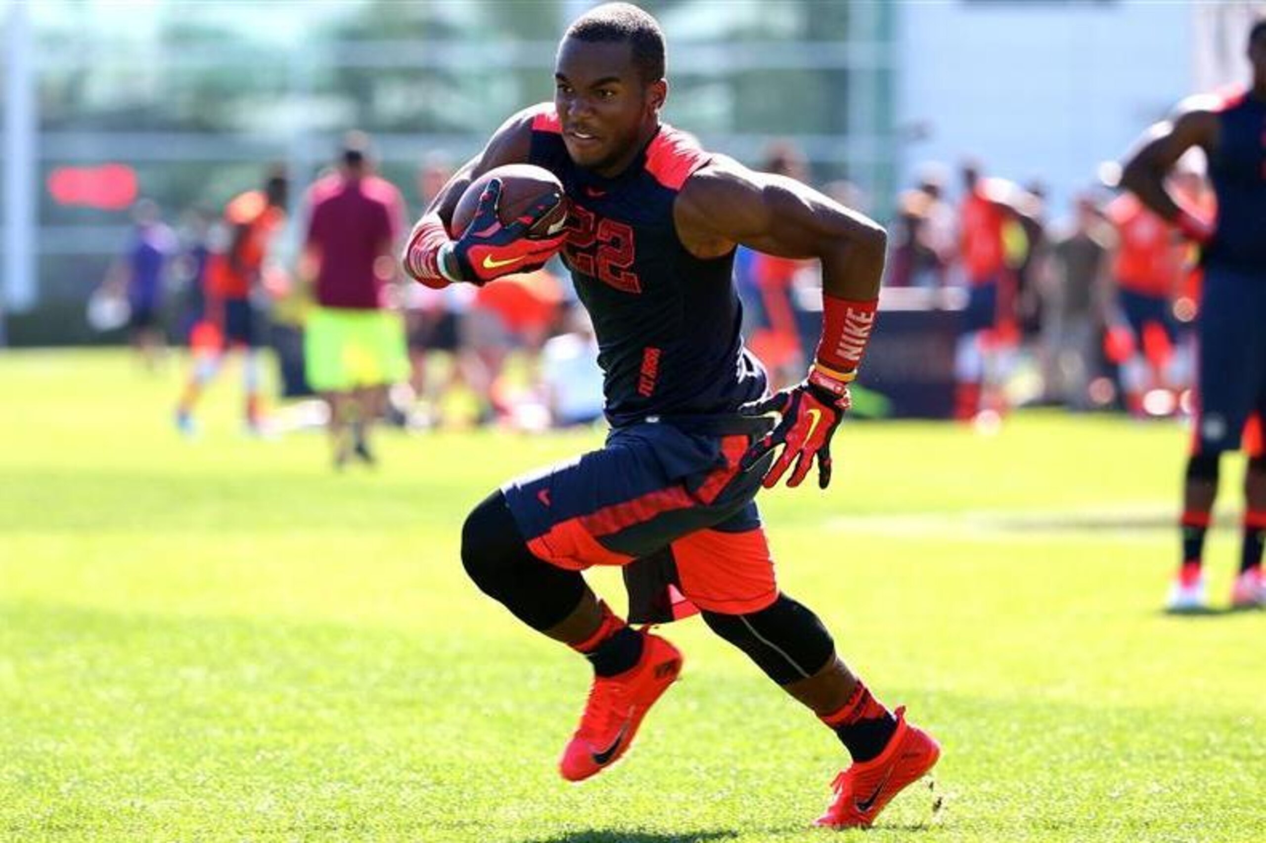 North Carolina running back Bryce Love would add a dimension to UT's offense it currently doesn't have.