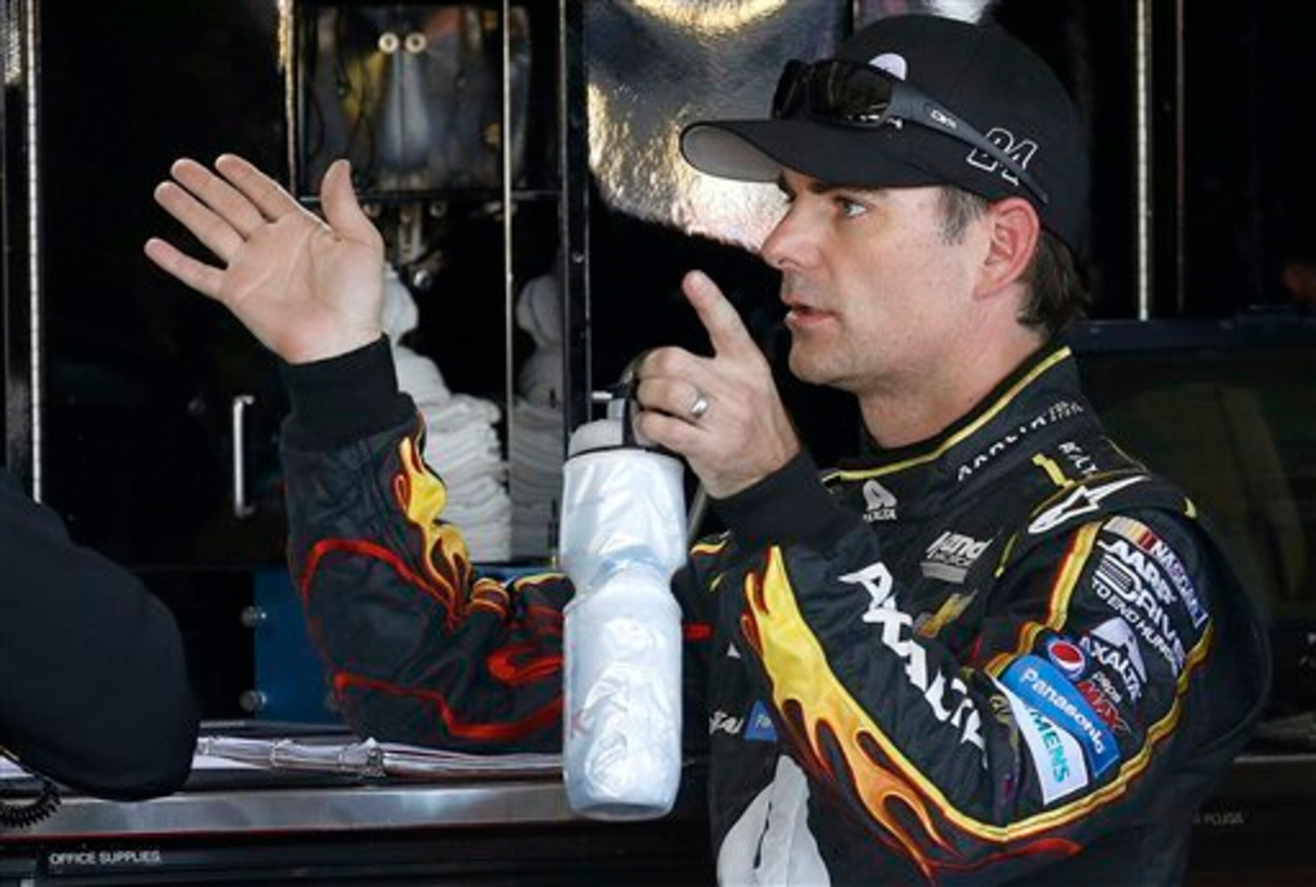 Jeff Gordon was this close to getting to go after a fifth championship at Homestead.