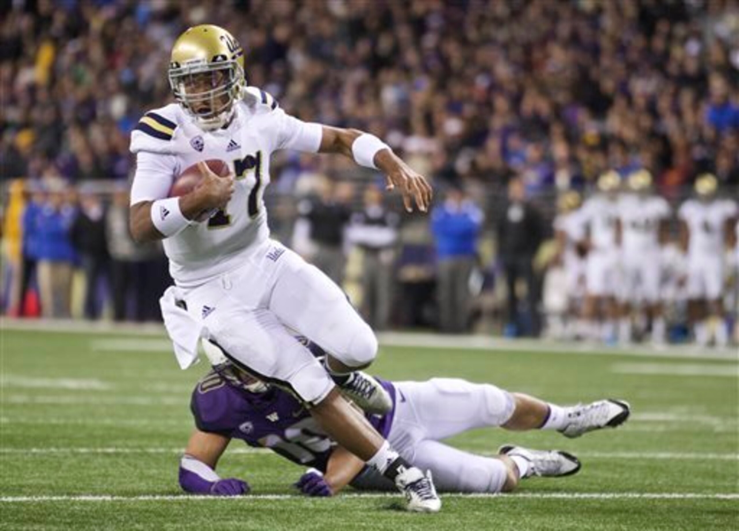 Brett Hundley is one of the nation's top dual-threat quarterbacks.