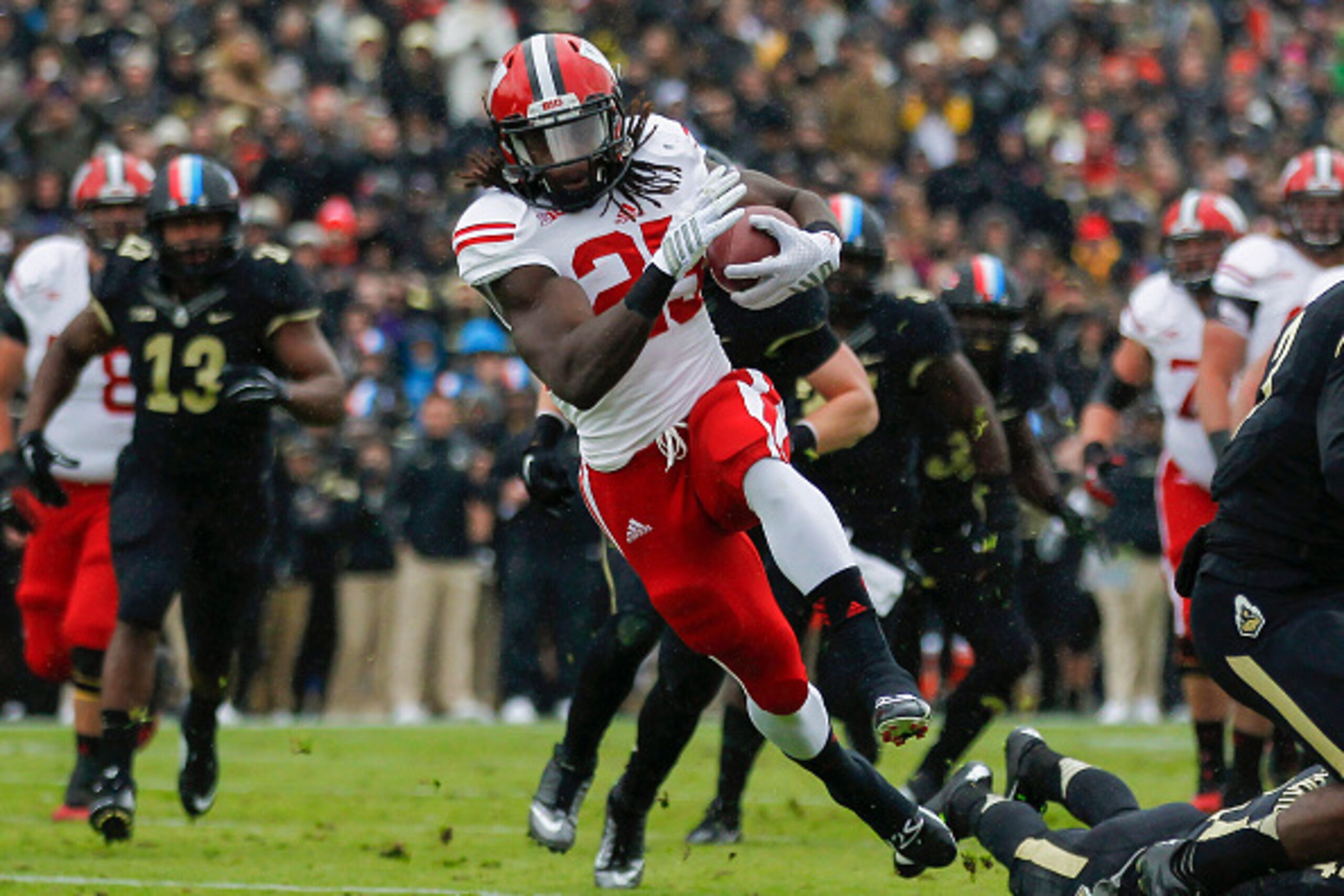 Wisconsin's Melvin Gordon continued to stand out as one of college football's best running backs against Purdue on Saturday.