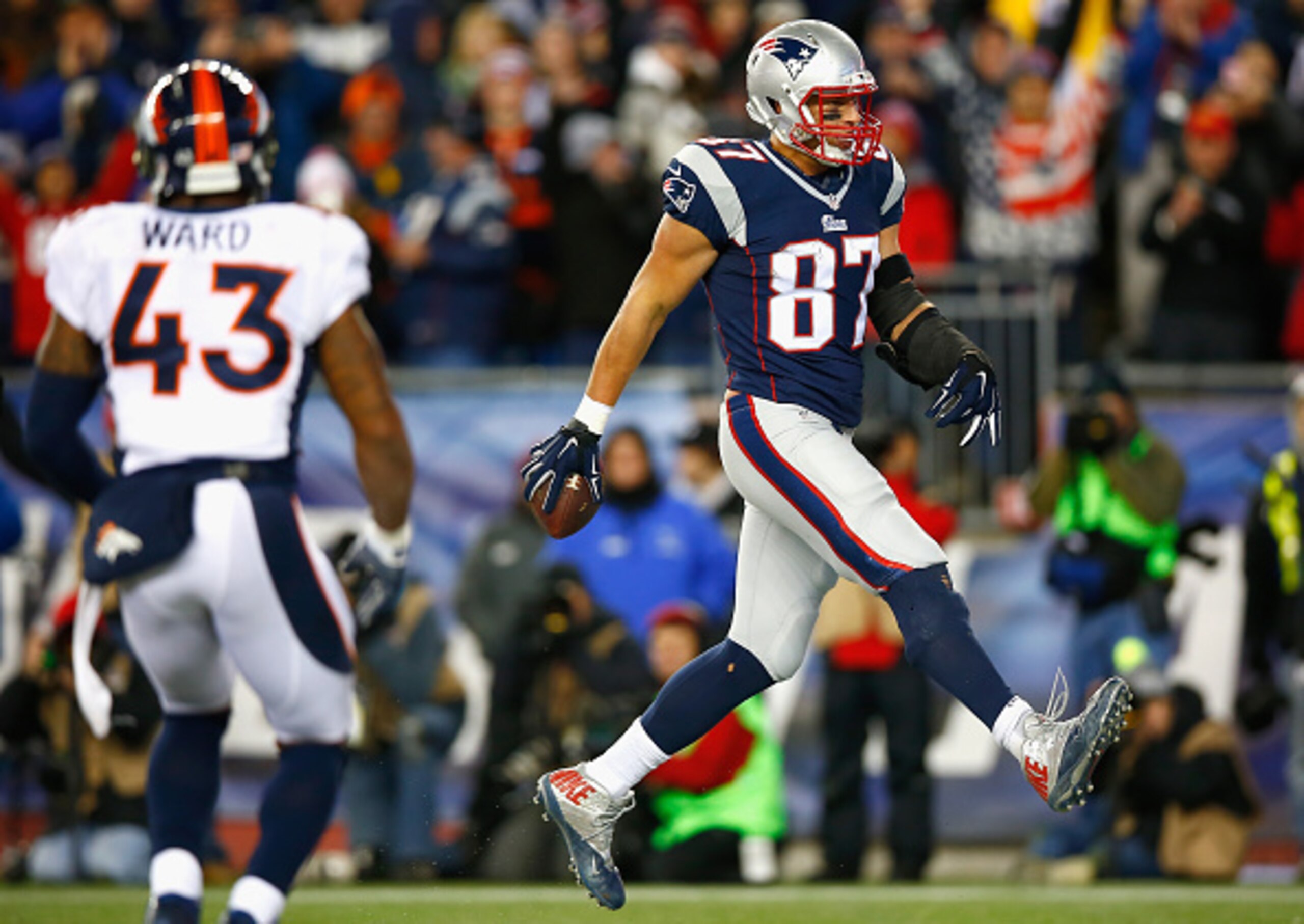 Gronk smash.