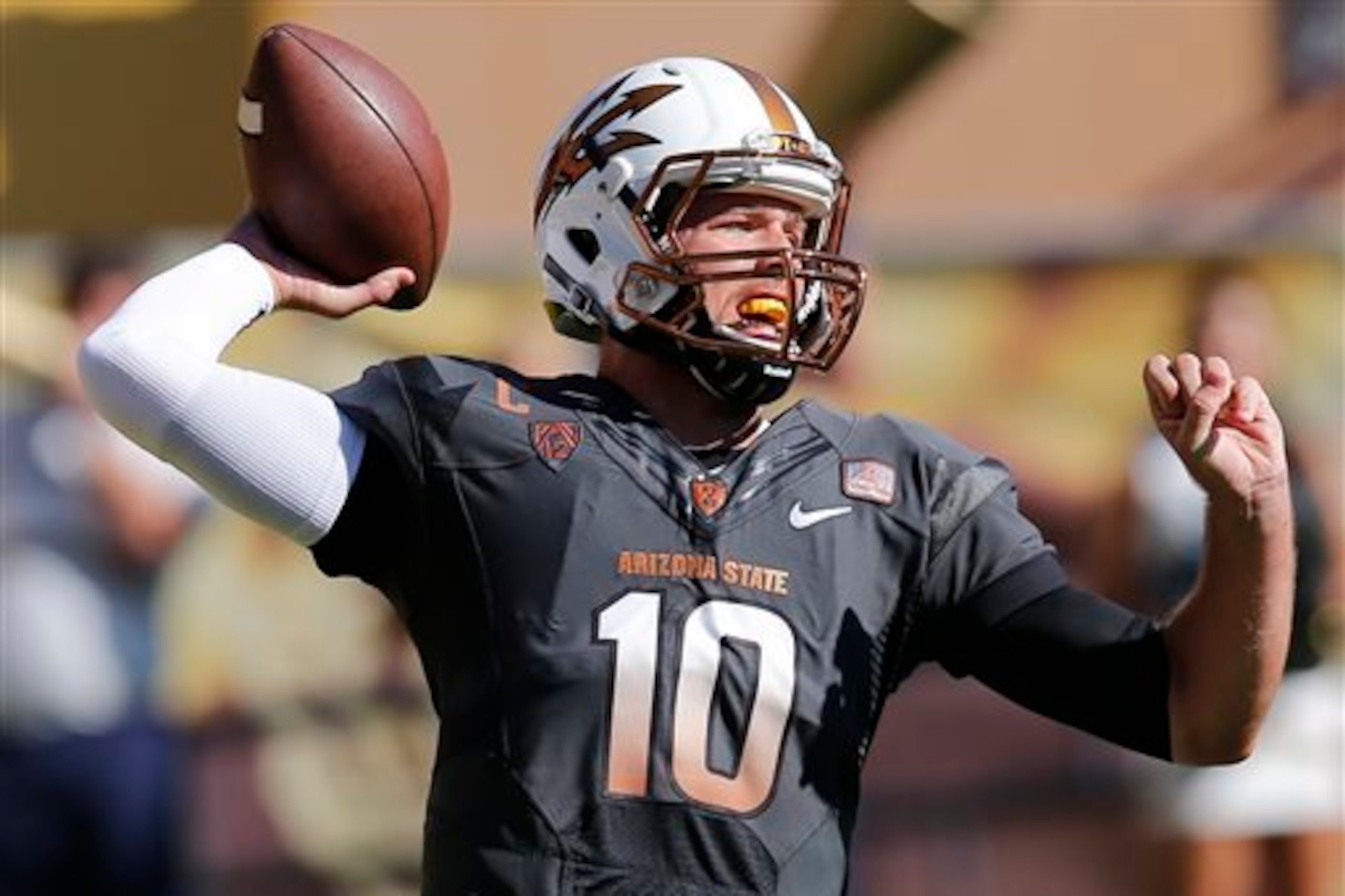 QB Taylor Kelly