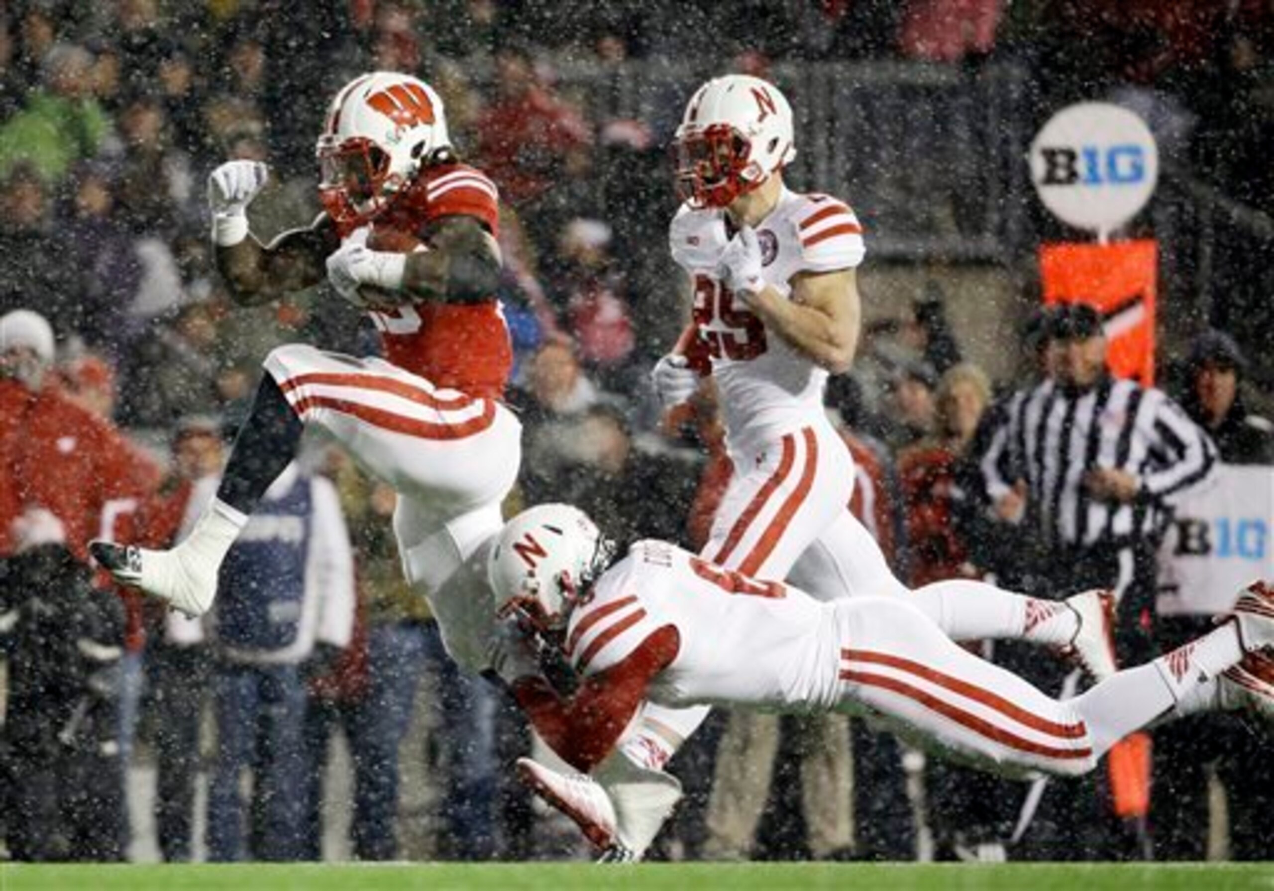 Melvin Gordon and the Wisconsin rushing attack will likely be too much for the Hawkeyes to handle.
