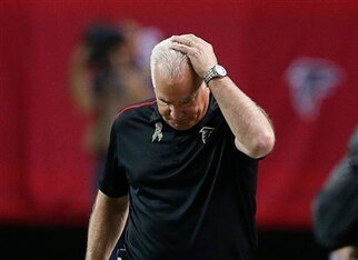 Falcons head coach Mike Smith