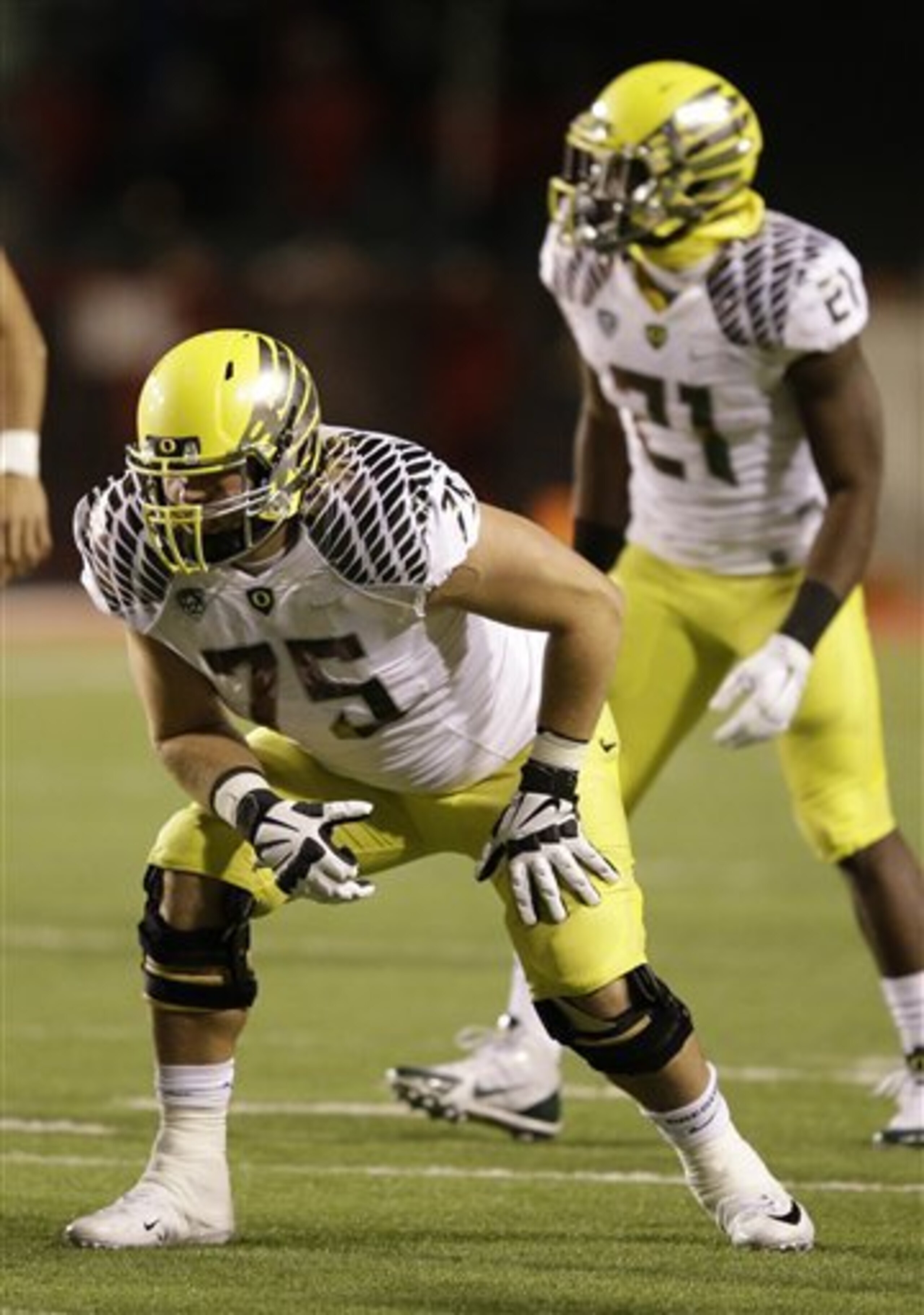 Jake Fisher's absence was sorely felt by Oregon's offense.