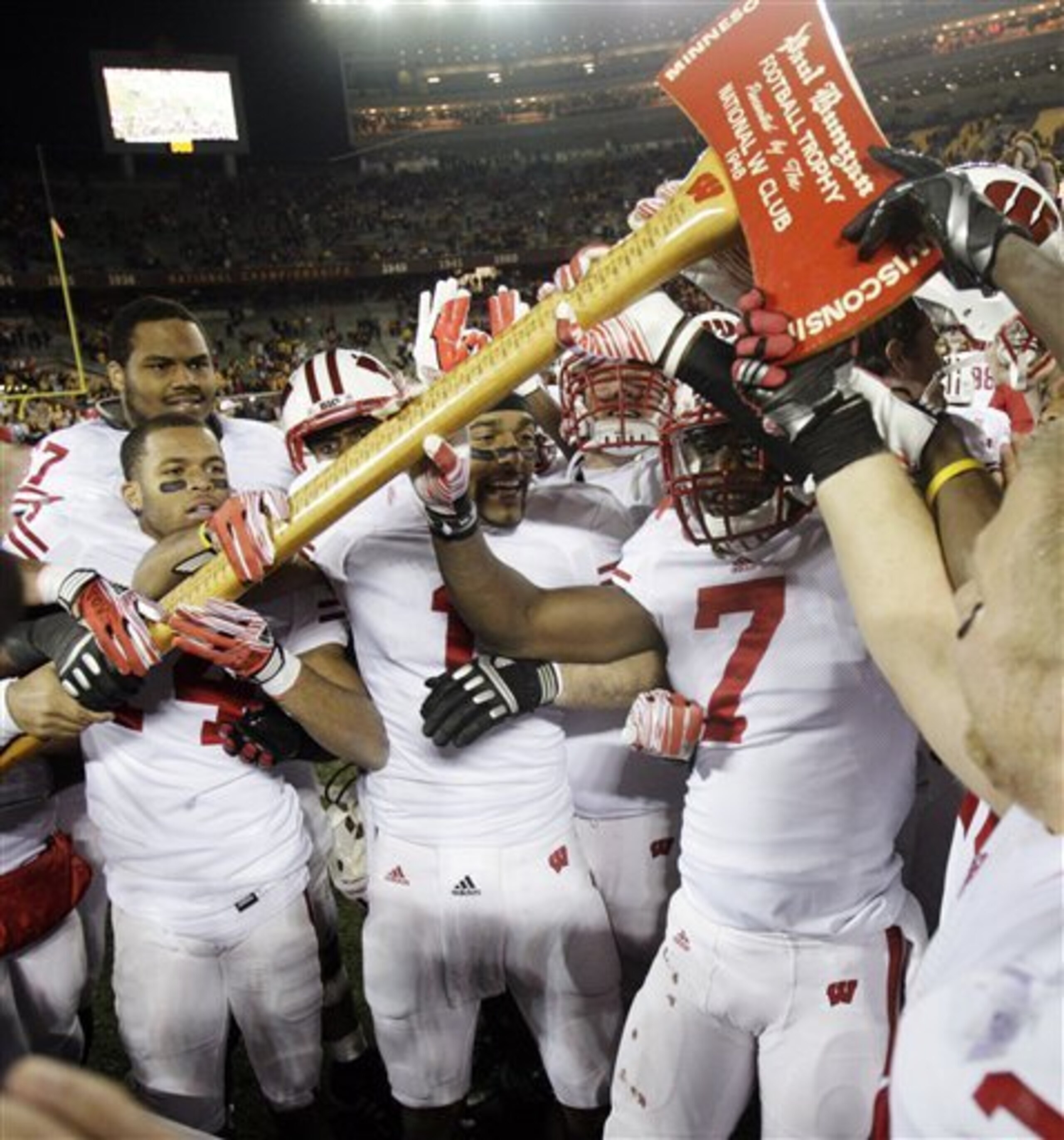 The Badgers will look to keep the Axe for the 11th straight year.