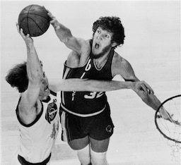 A Hall of Famer in spite of injury, a healthy Bill Walton would have been even better.