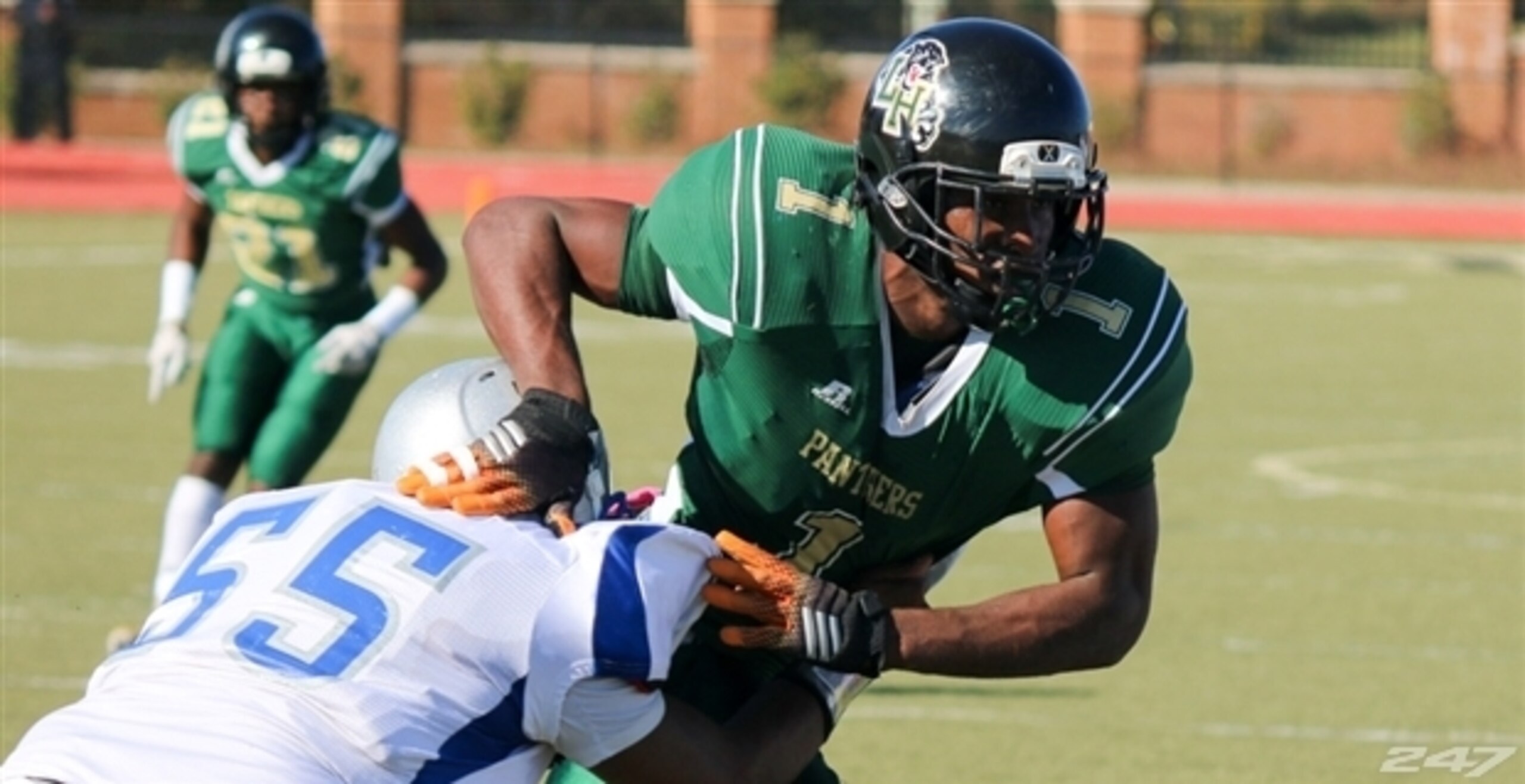 Langston Hughes (Fairburn, Ga.) DE D'Andre Walker Langston Hughes (Fairburn, Ga.) DE D'Andre Walker