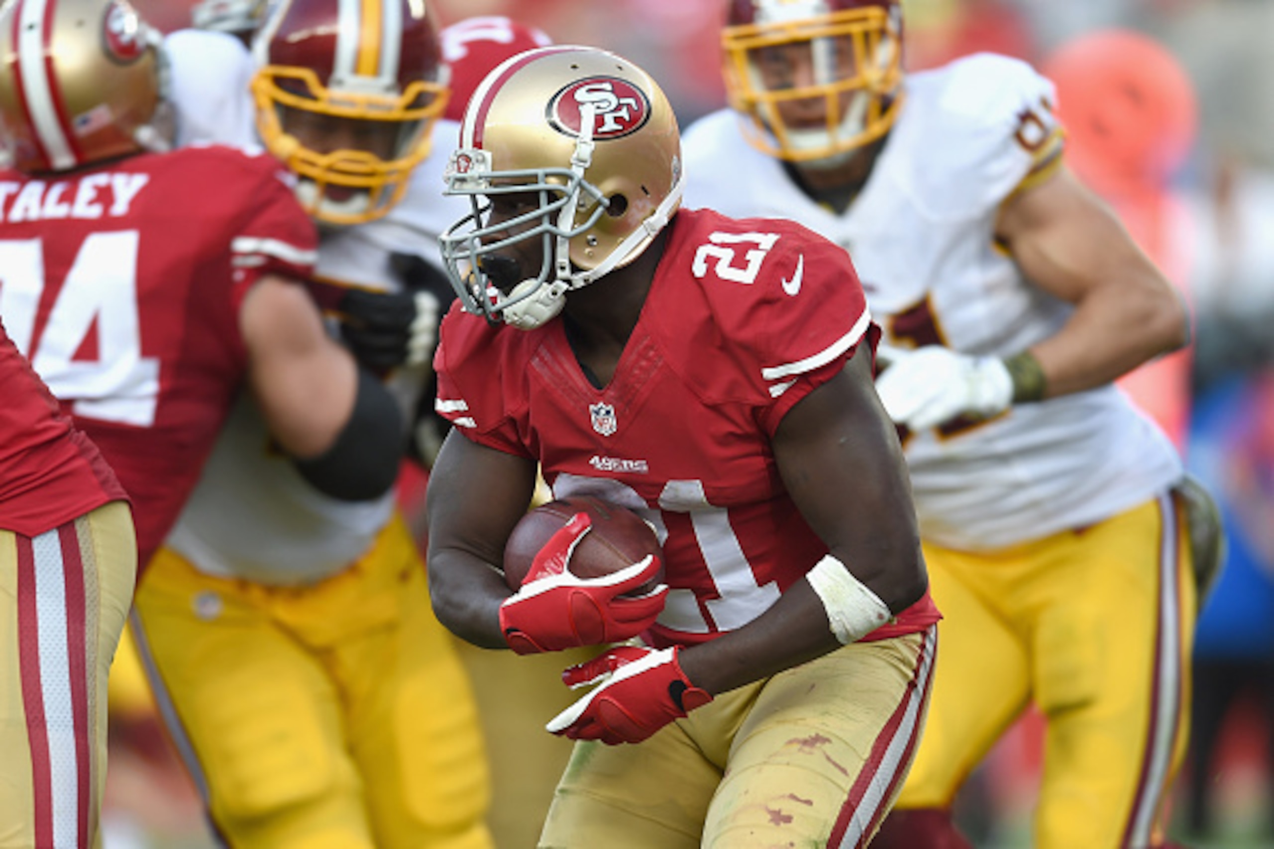Frank Gore and the 49ers upended the visiting Redskins in Week 12.