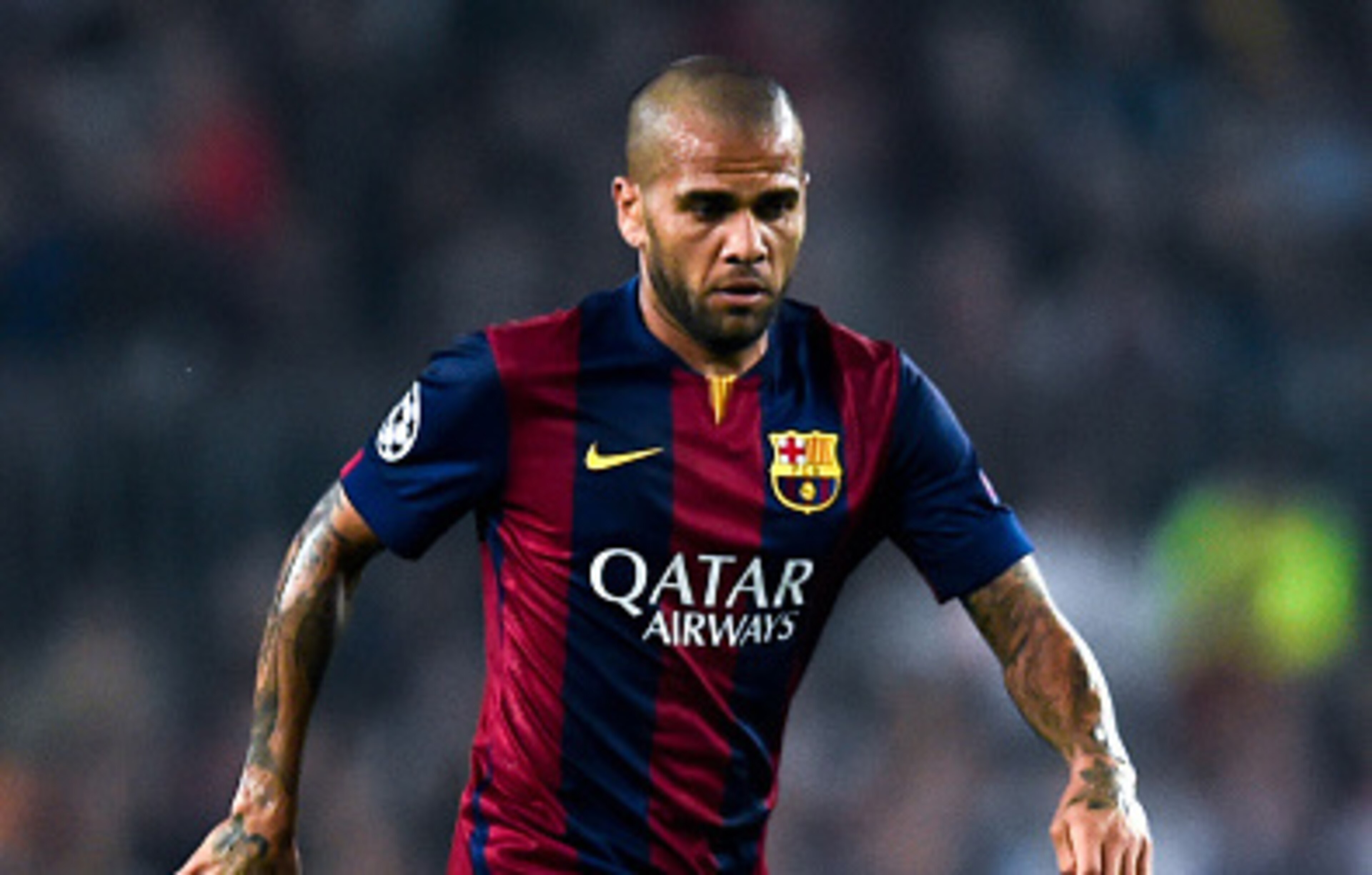 Dani Alves continues to be first-choice.