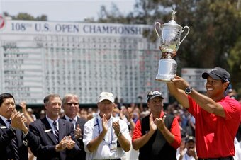 Will we see a scene like this any time soon with Tiger Woods?
