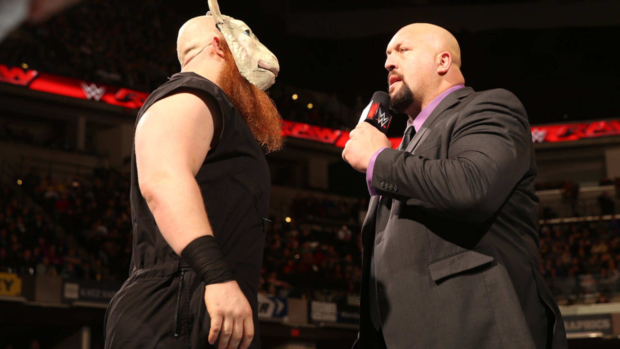 Erick Rowan faces off with Big Show.