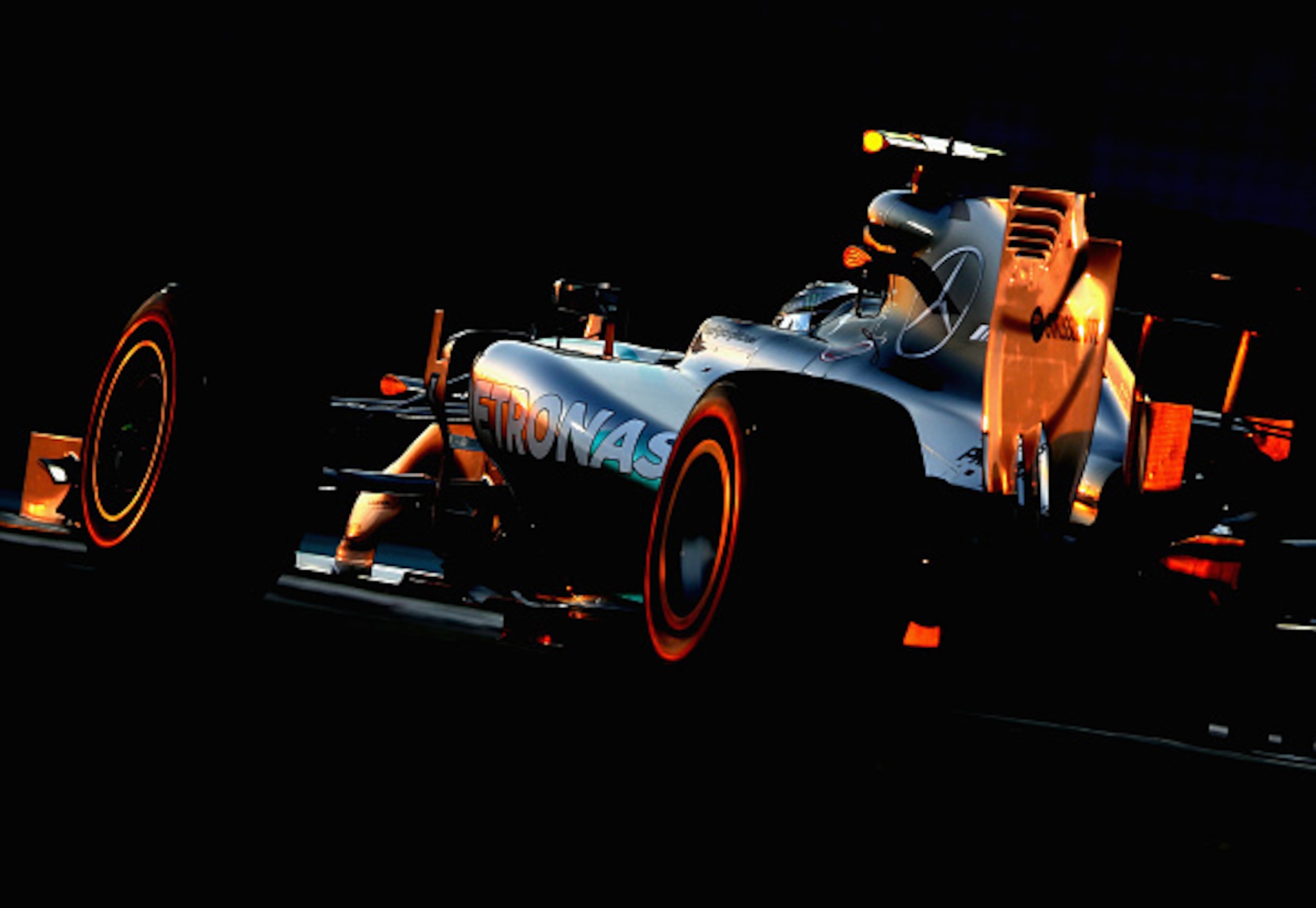 As the sun set in the desert, it took Rosberg's title hopes with it.