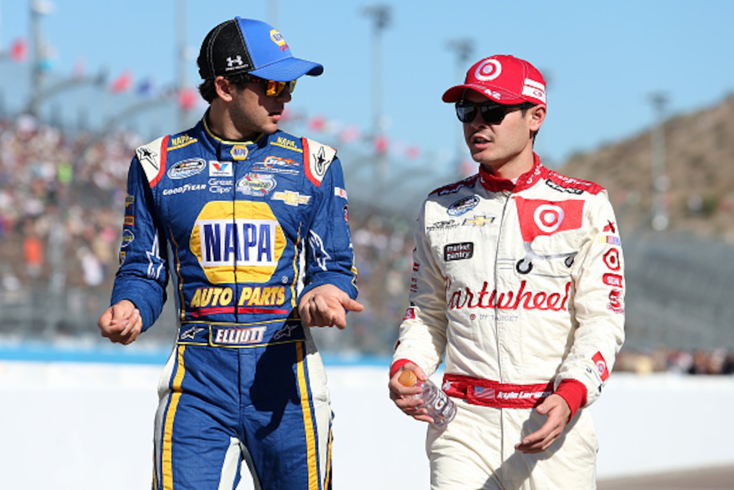 Chase Elliott (left) and Kyle Larson (right) are considered two of the top young guns in NASCAR.
