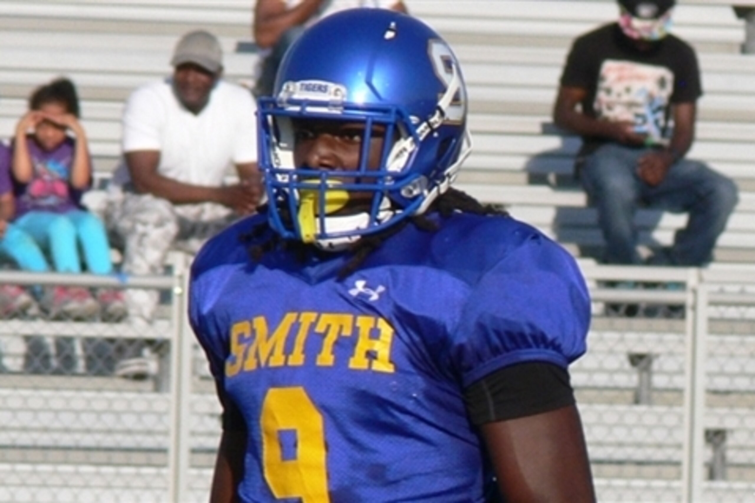 5-star DE Josh Sweat heads west for his final visit.