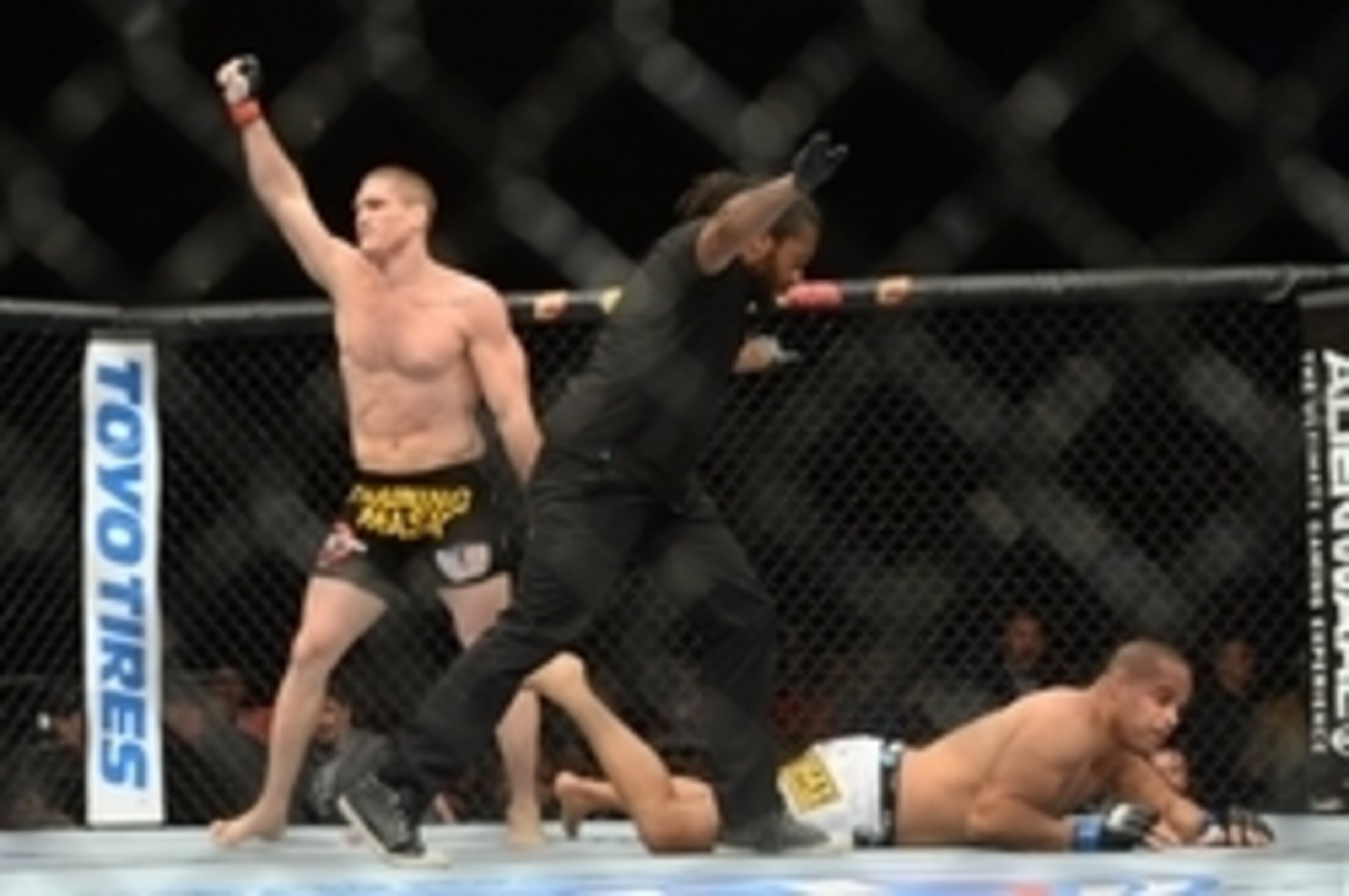 Todd Duffee (left)