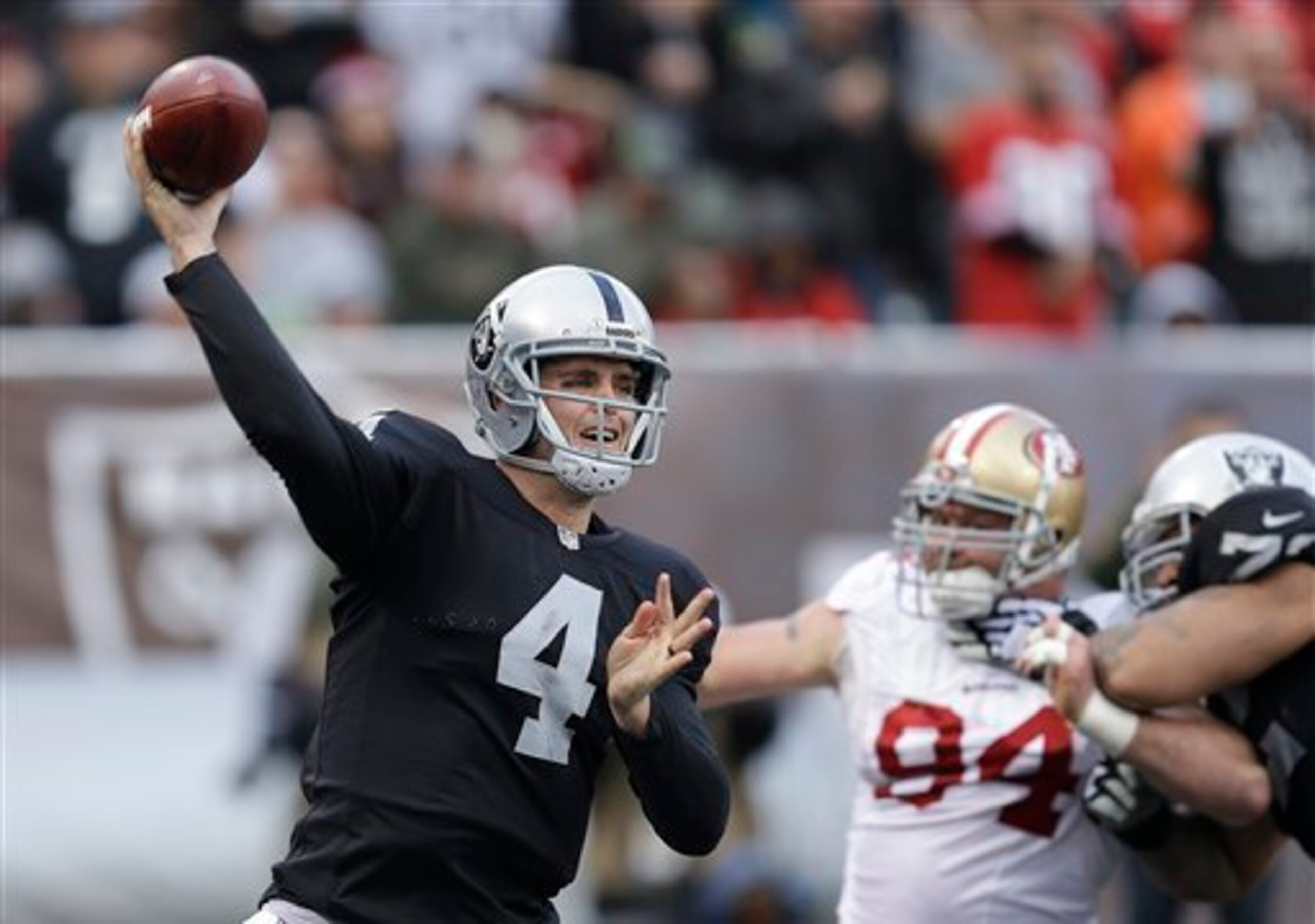 Derek Carr was able to execute after Justin Smith and the 49ers D-line failed to bring enough pressure.