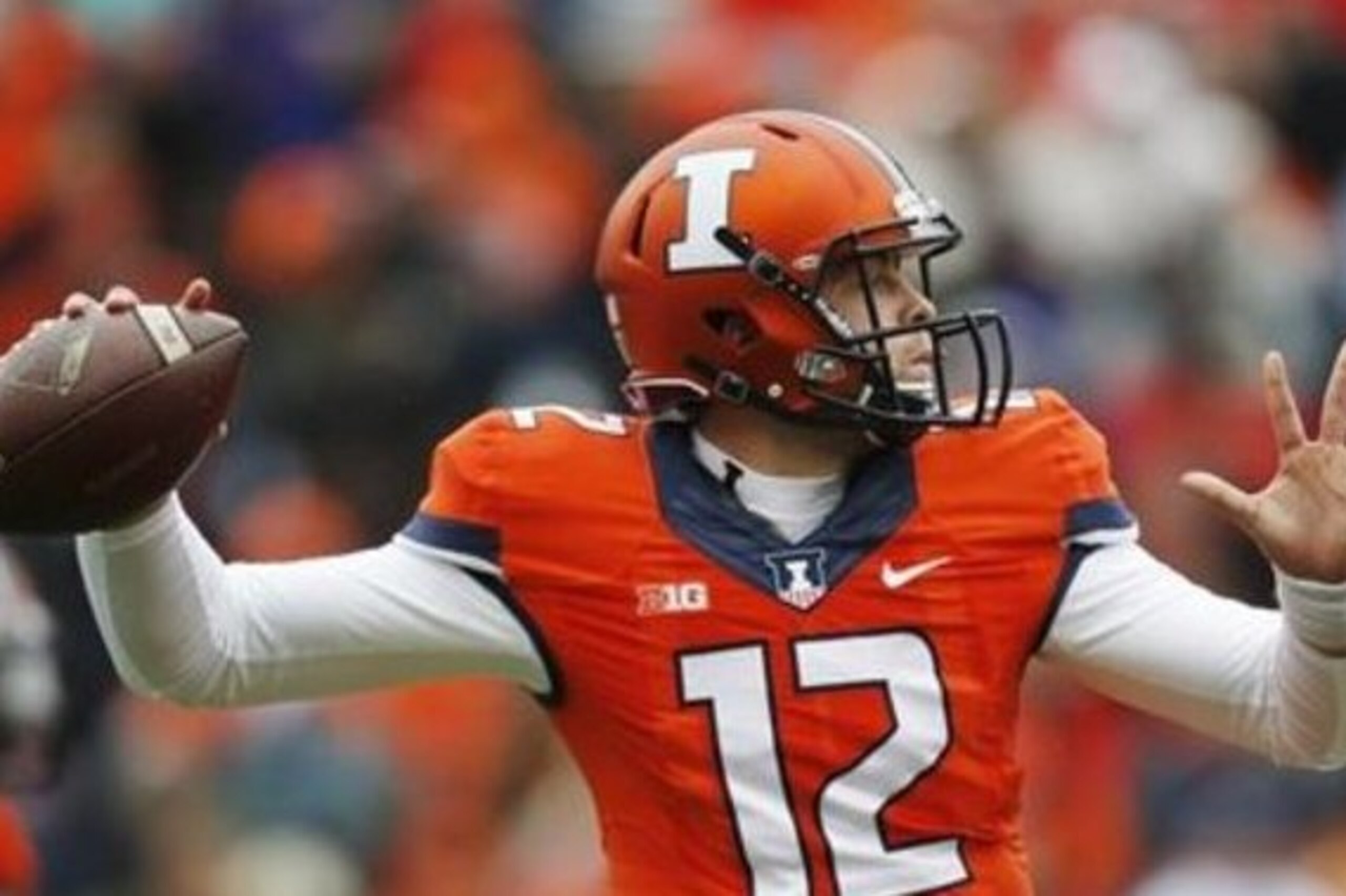 Quarterback Wes Lunt