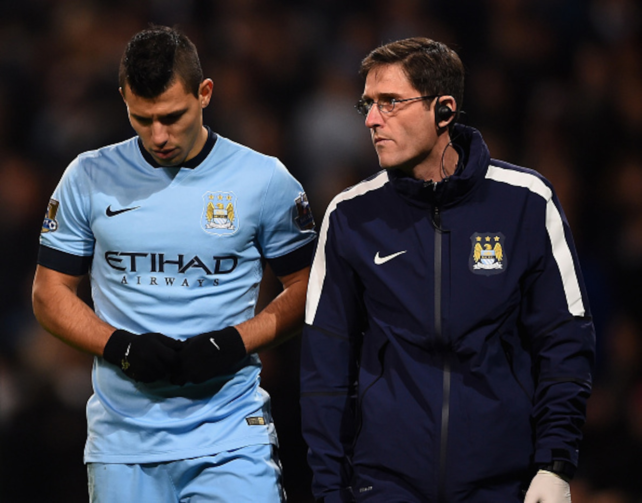 You never want to see Aguero and the physio in the same shot.