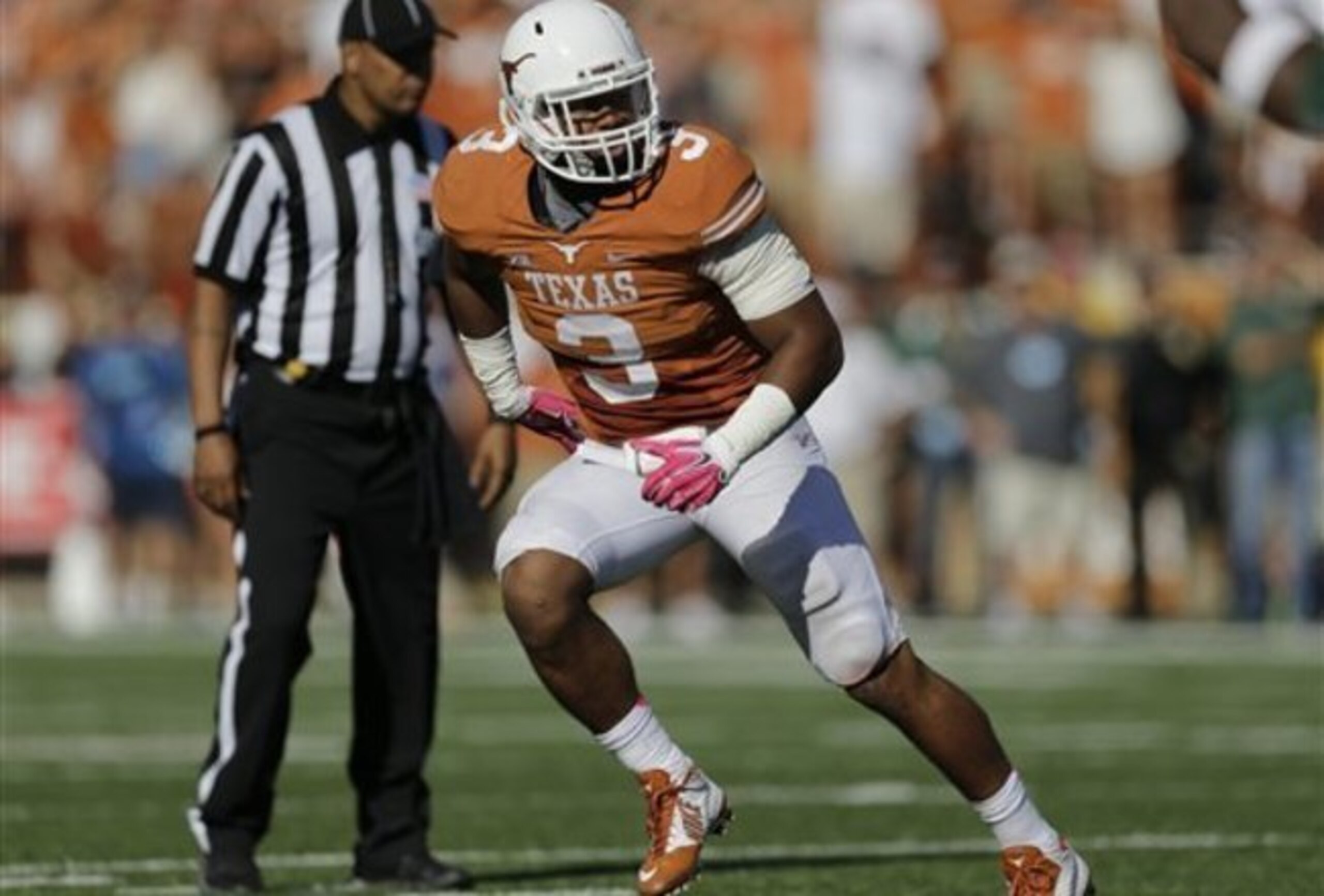 Finally healthy, Hicks has played like one of the better linebackers in the country. Finally healthy, Hicks has played like one of the better linebackers in the country.