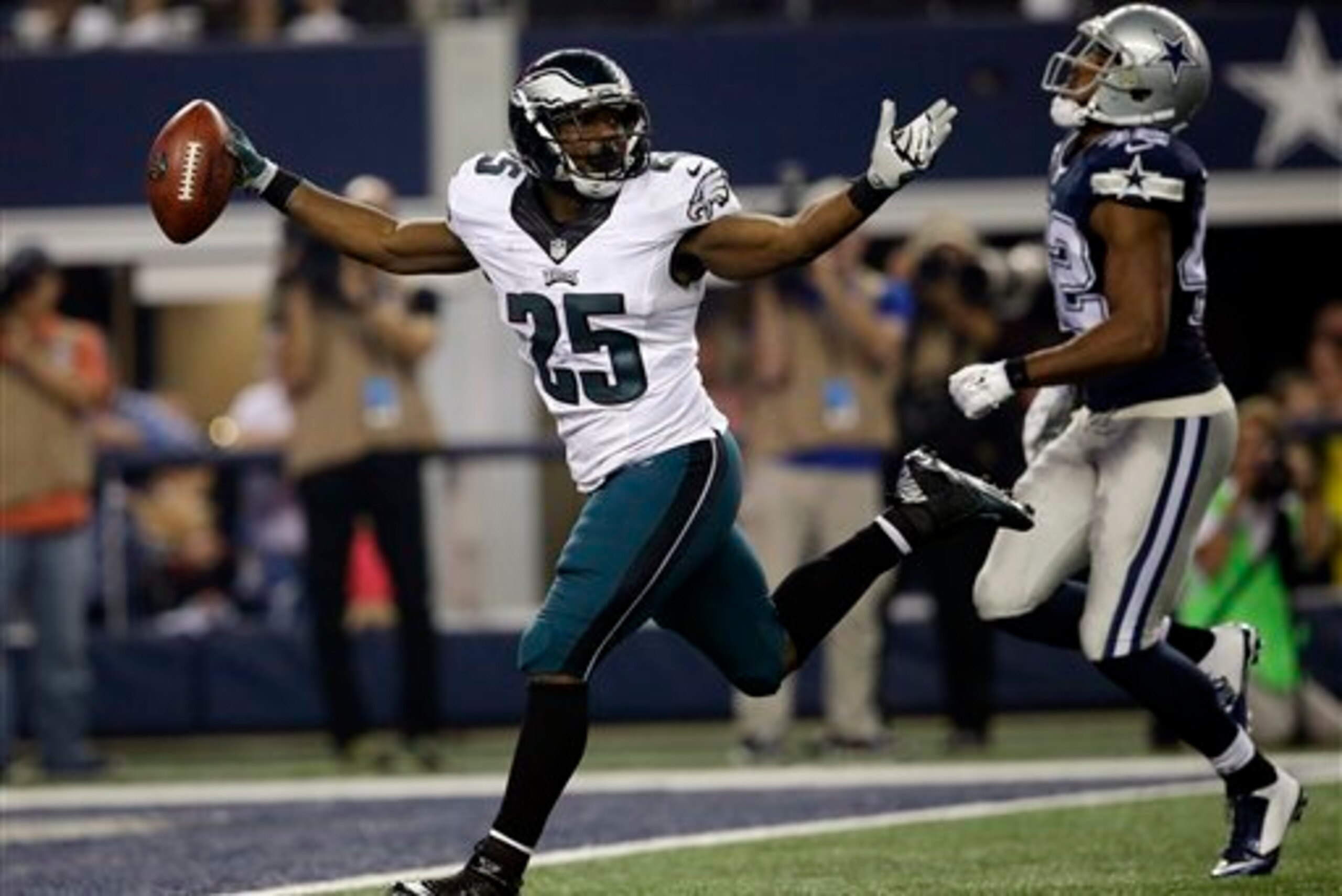 Decembers have not been kind to Dallas. With the NFC East in the balance, will the Eagles fly away with a win once more?