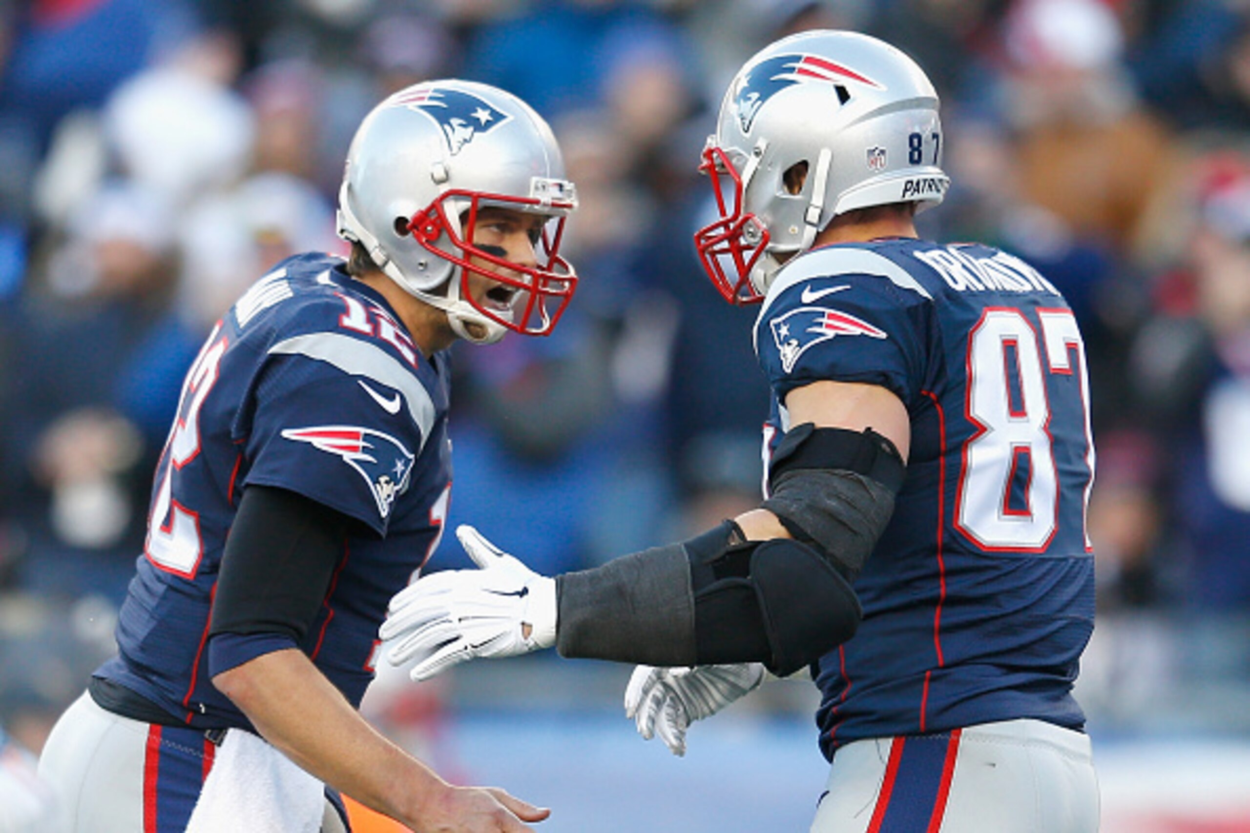 The Pats exploded in the third quarter to roll past Miami.