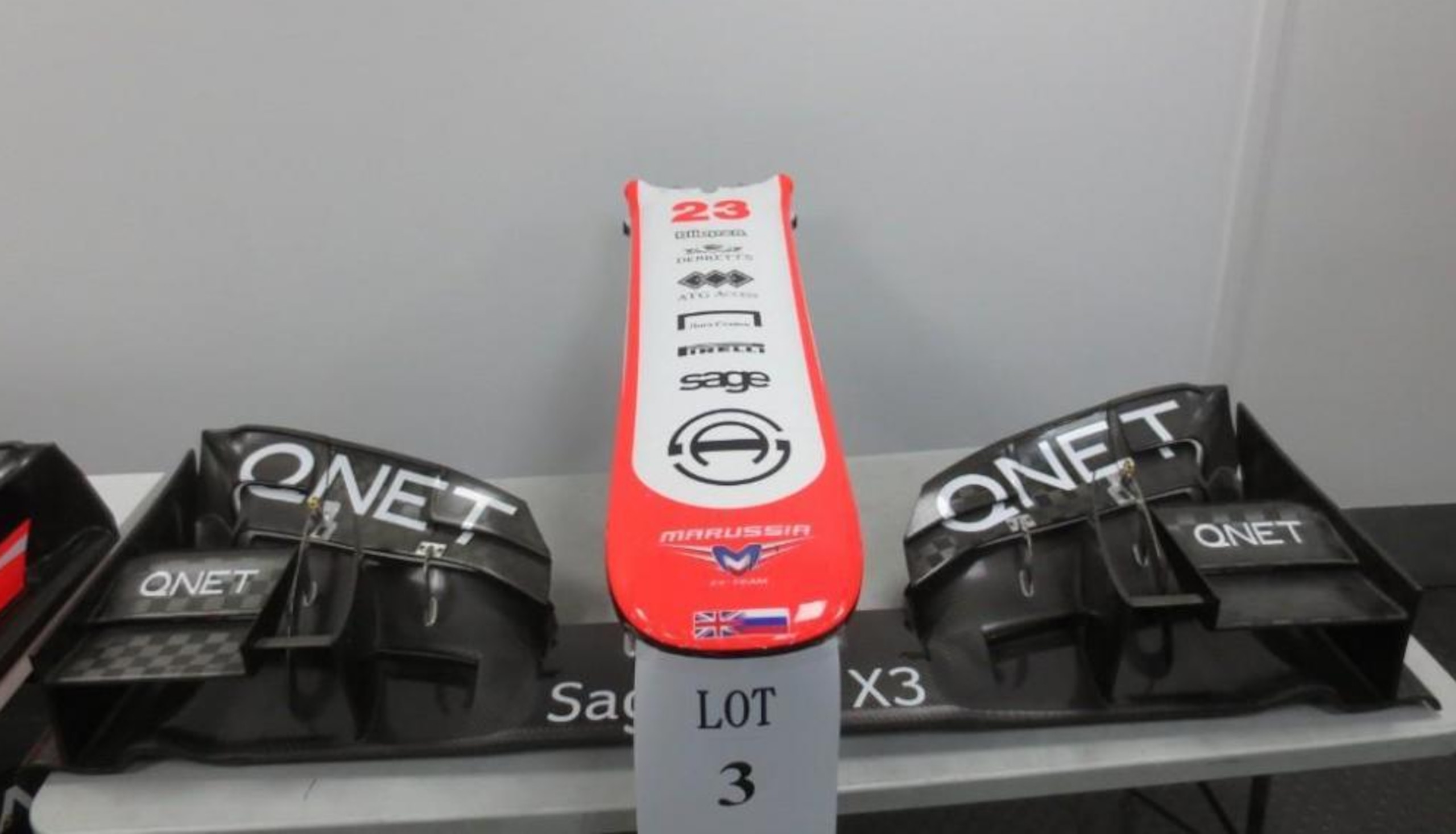 MR02 front wing.