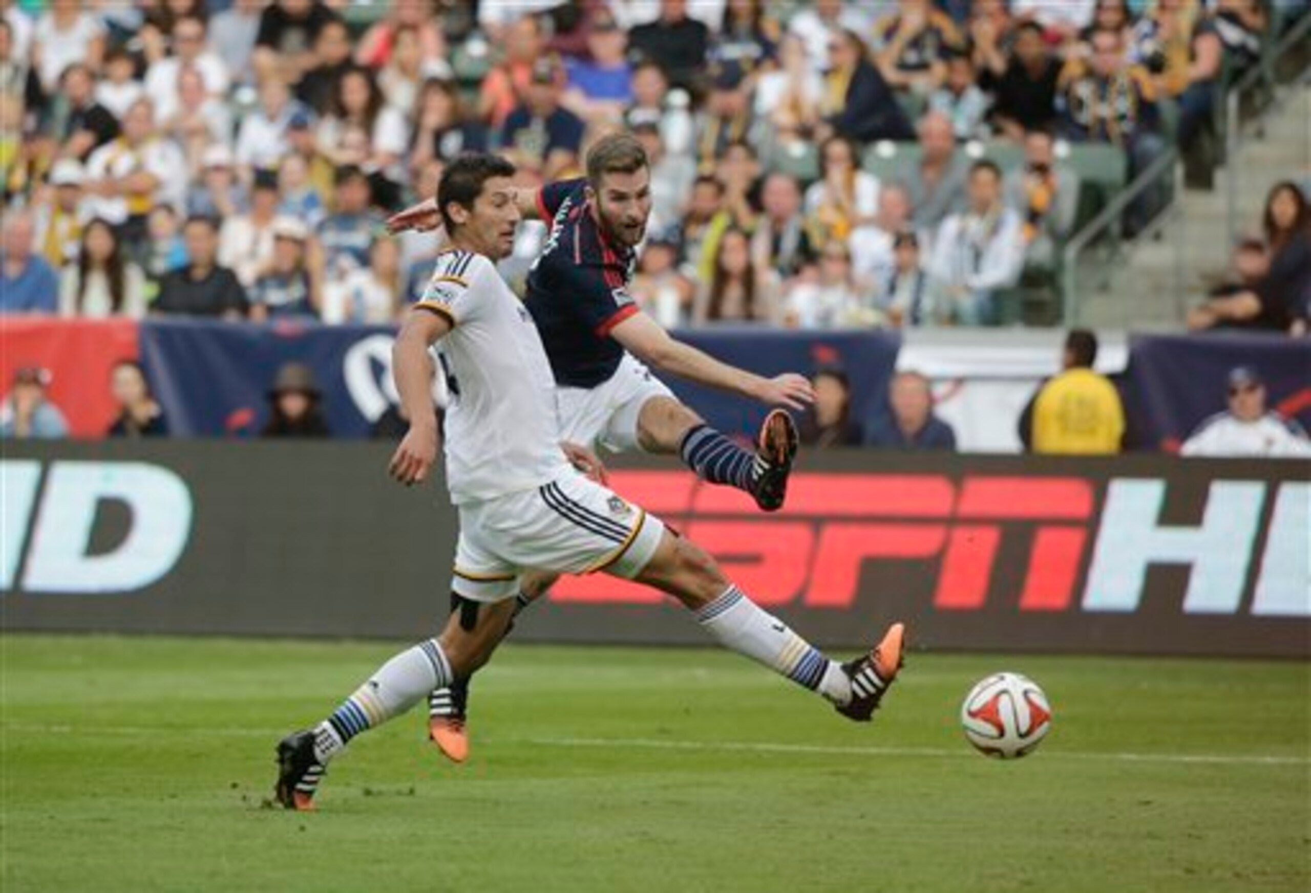 Gonzalez (left) played a huge role in the LA Galaxy's most recent MLS title run. Gonzalez (left) played a huge role in the LA Galaxy's most recent MLS title run.