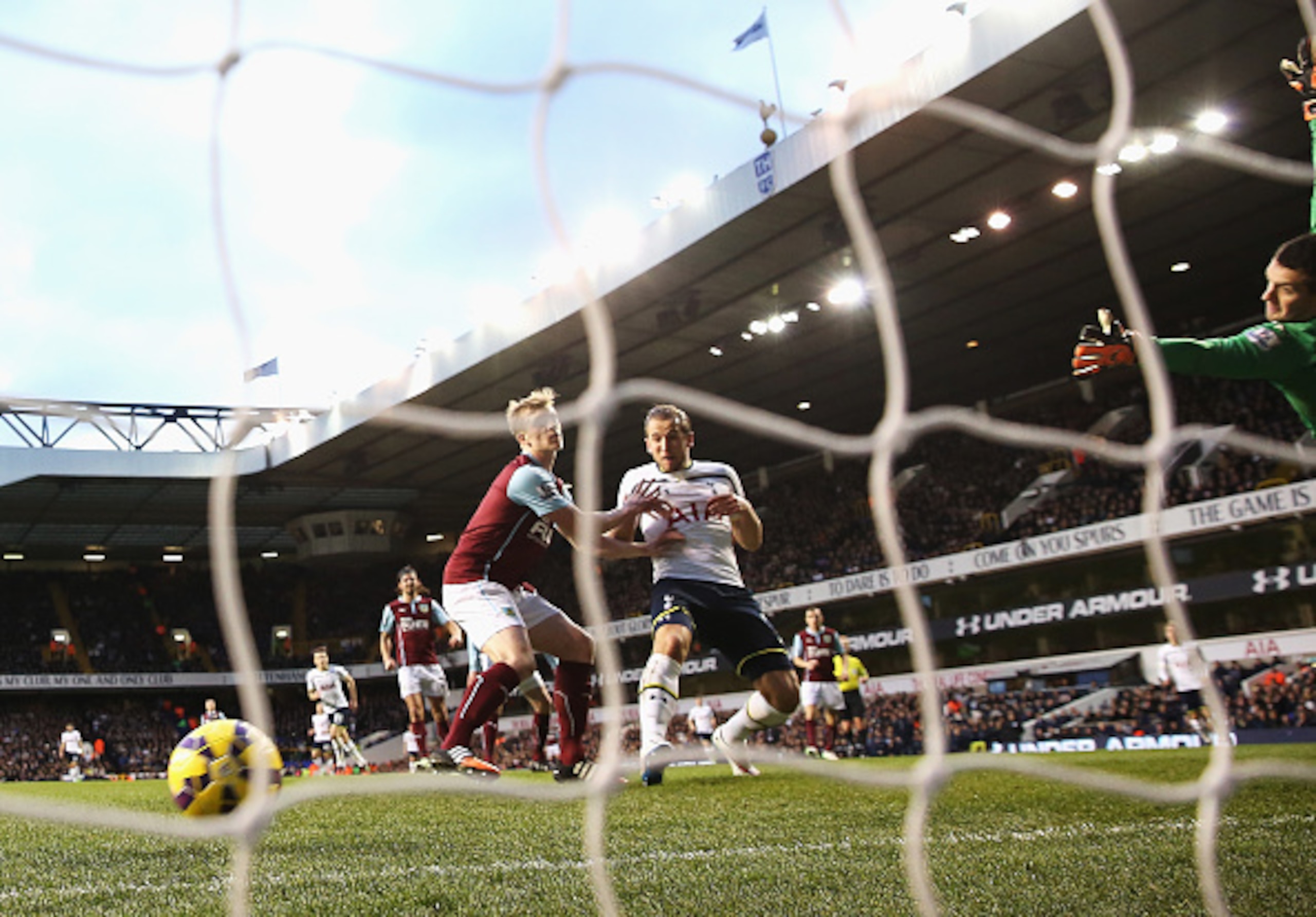 Harry Kane's header goes past Tom Heaton.