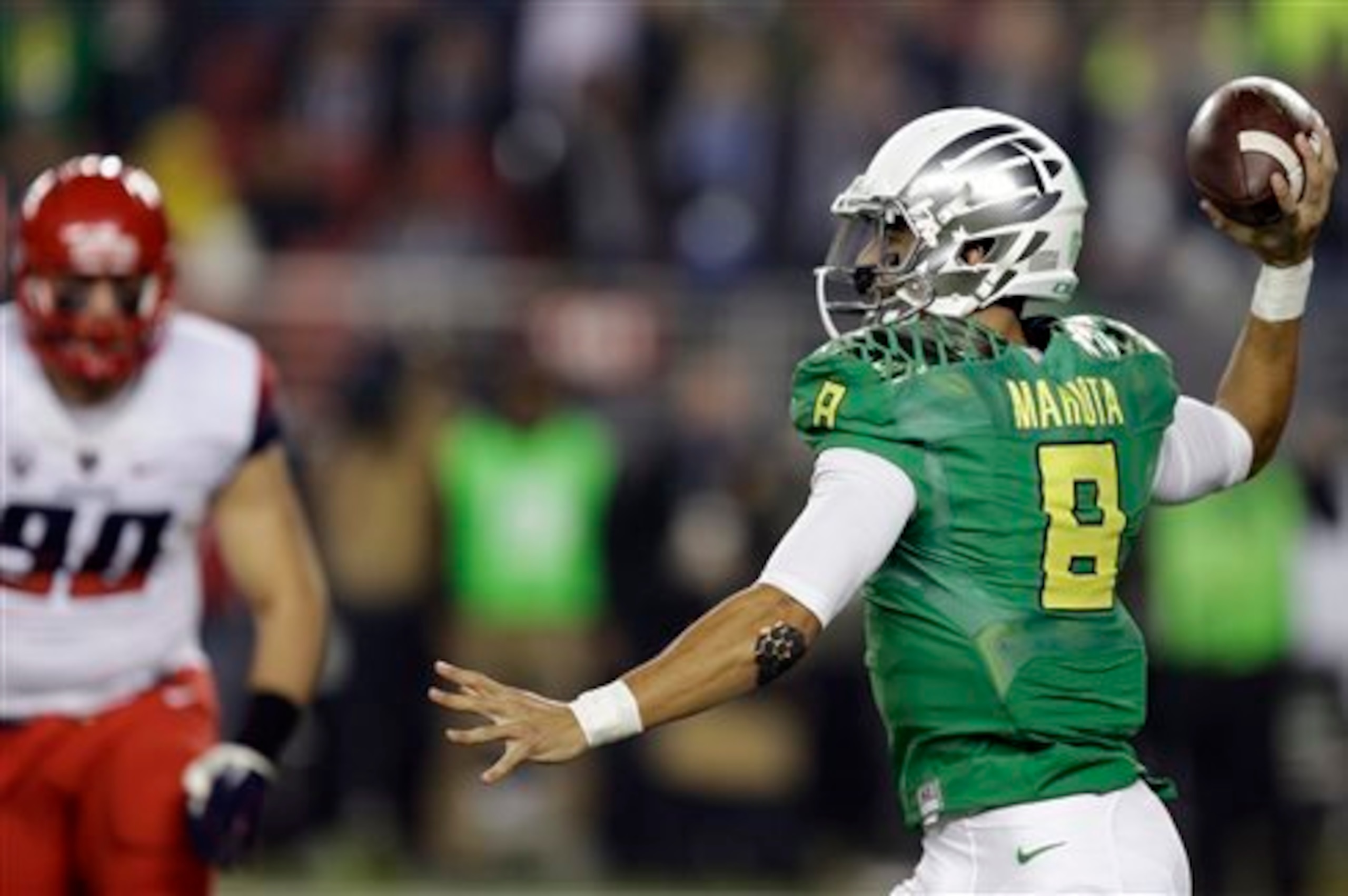 Marcus Mariota is facing a choice soon regarding the NFL draft.
