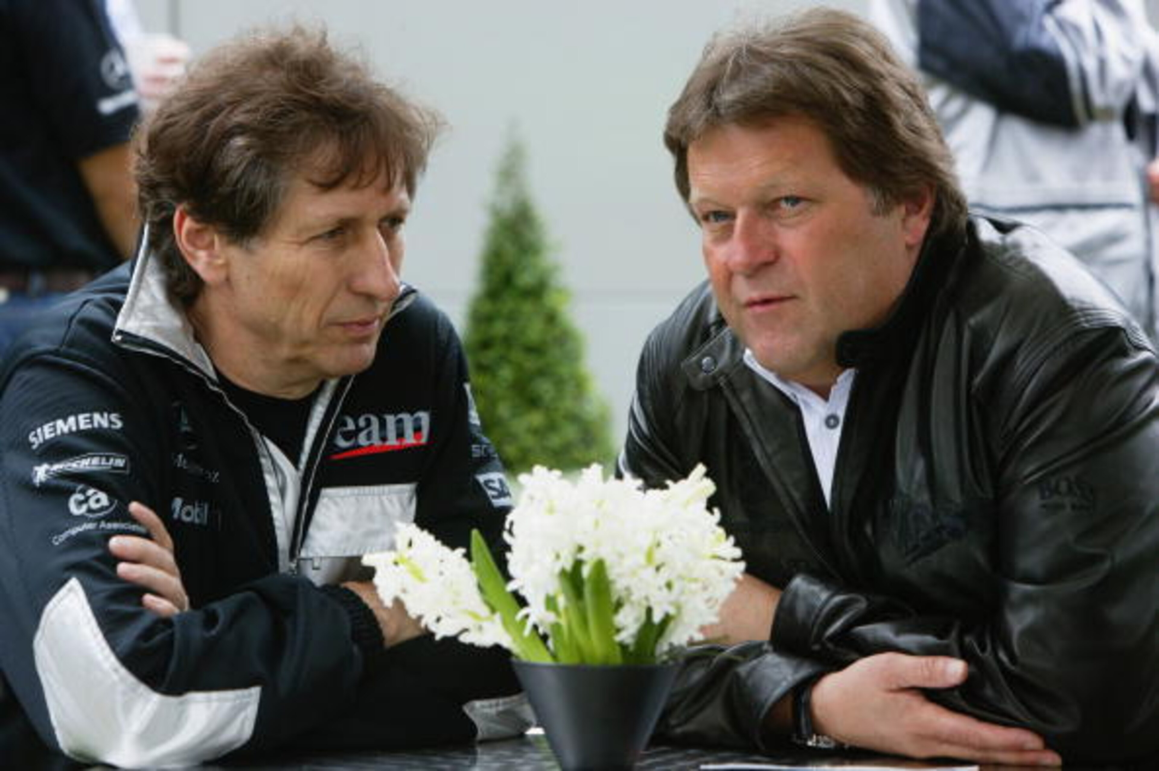 Illien in 2004 with former Mercedes motorsport boss Norbert Haug.