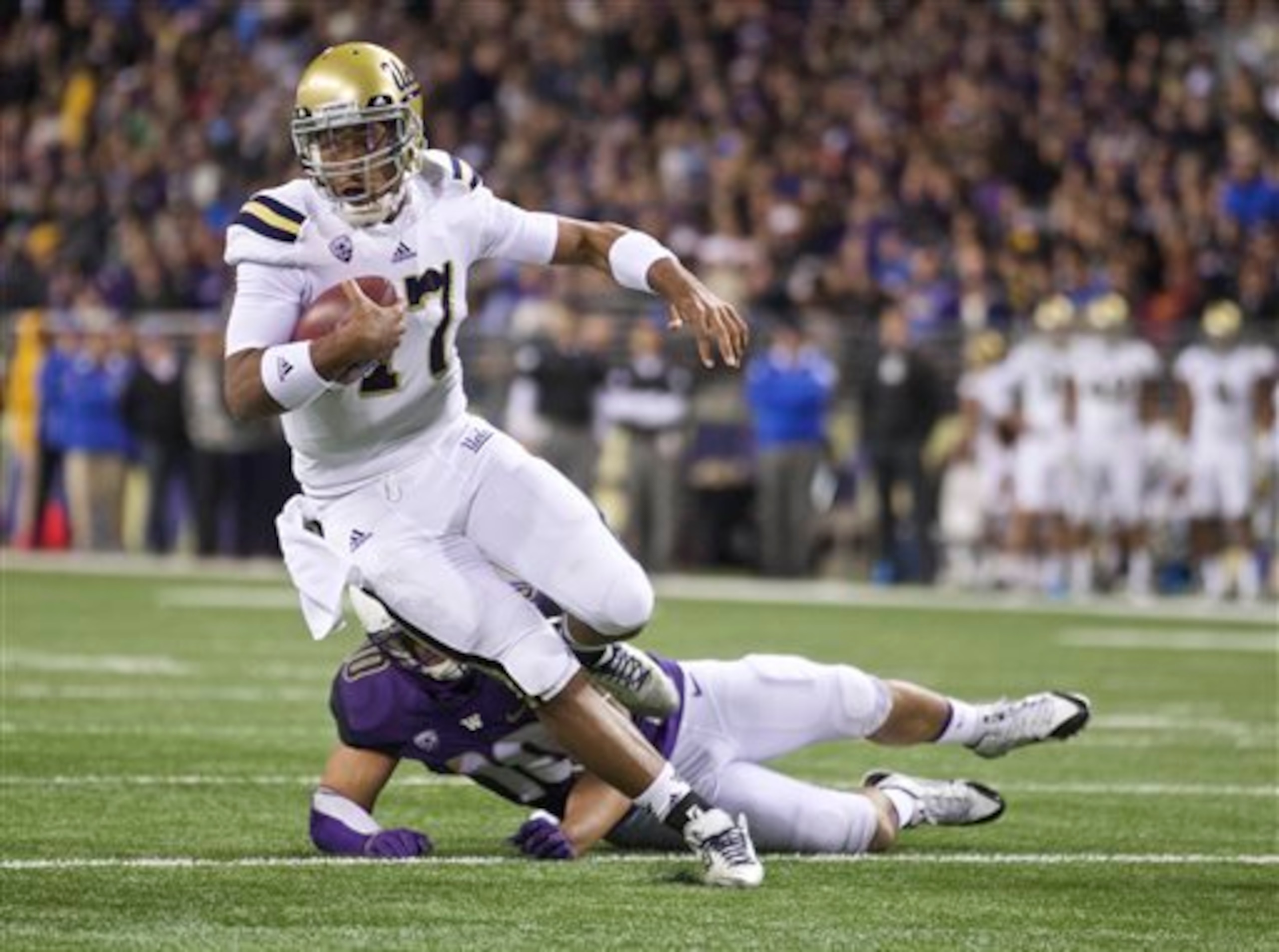 Brett Hundley is one of the nation's top dual-threat quarterbacks.