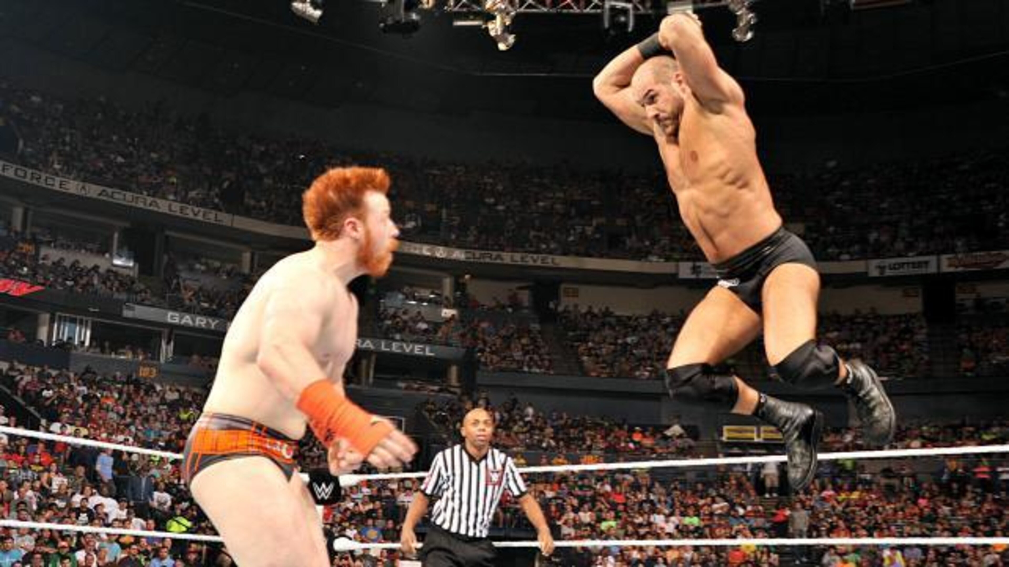 Cesaro goes high risk against Sheamus. Cesaro goes high risk against Sheamus.