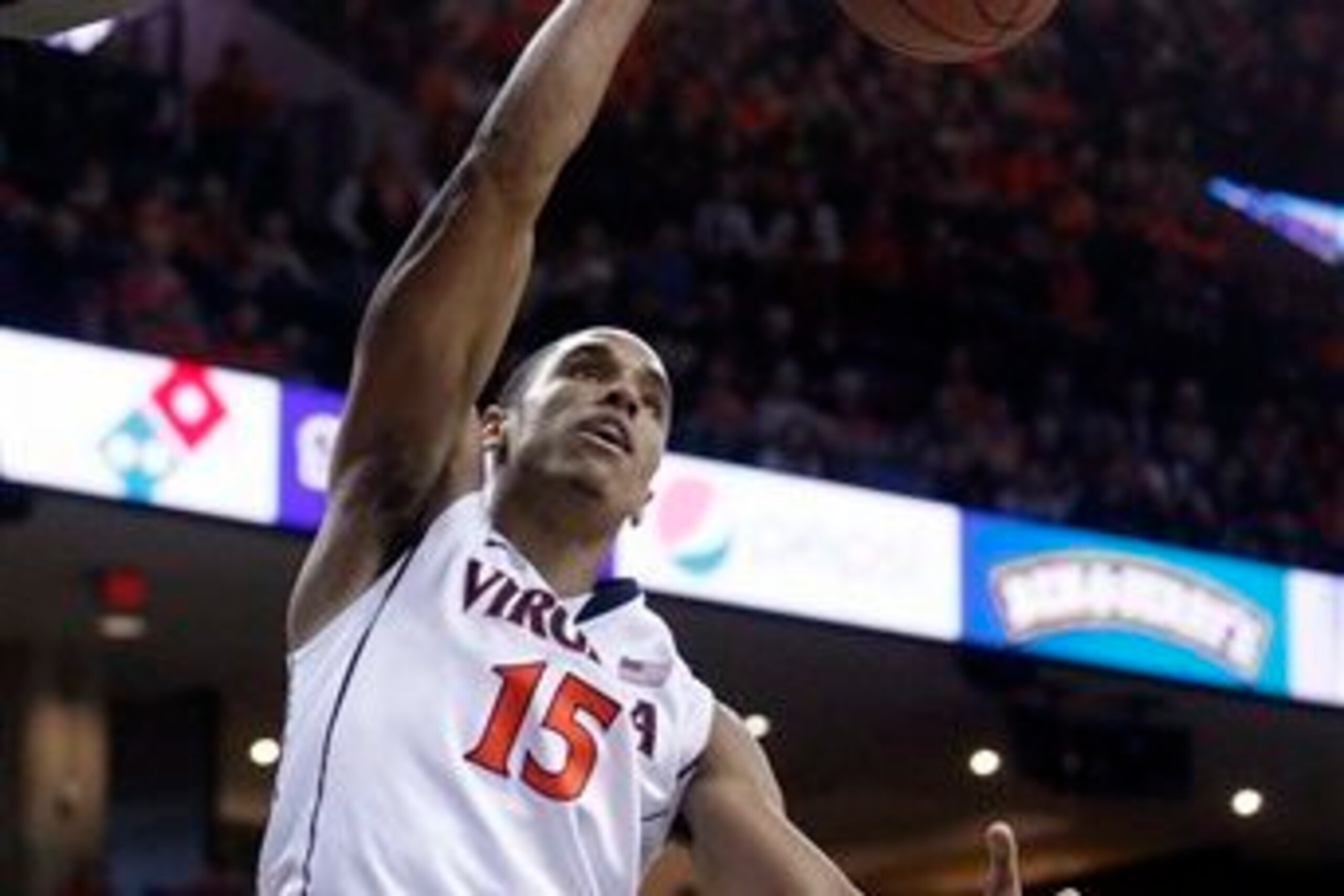 Malcolm Brogdon with a dunk in Virginia's win over Harvard