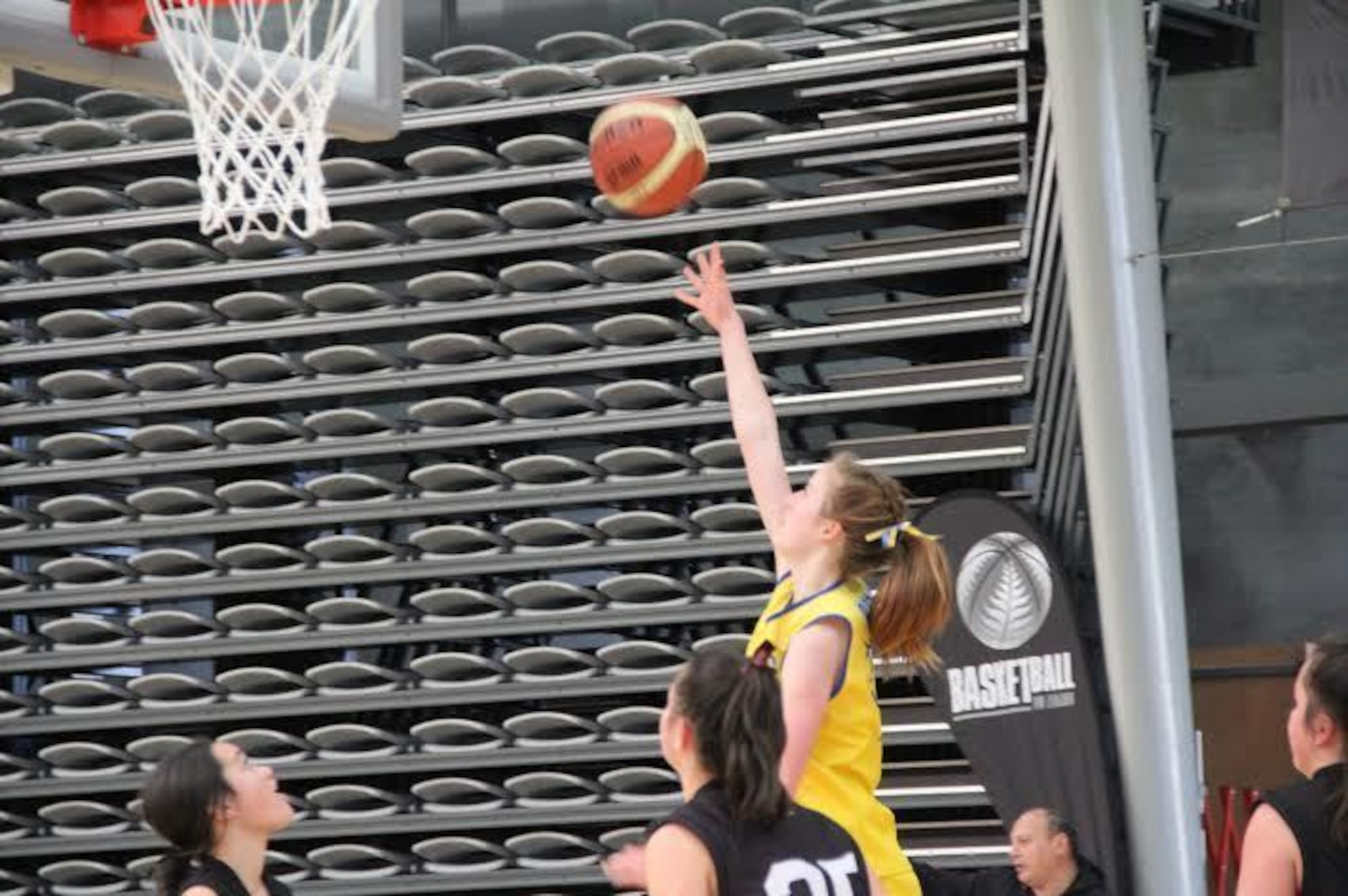 Laura Taylor playing for Otago. Laura Taylor playing for Otago.