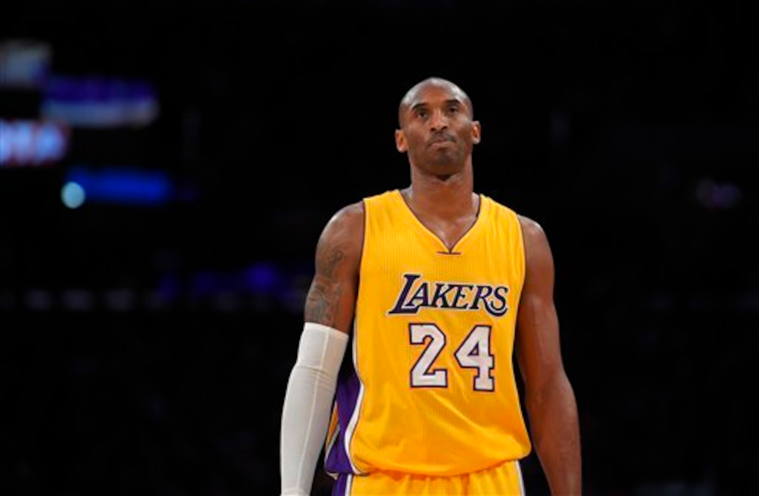 Kobe Bryant is well beyond his prime and should retire before more people catch on.