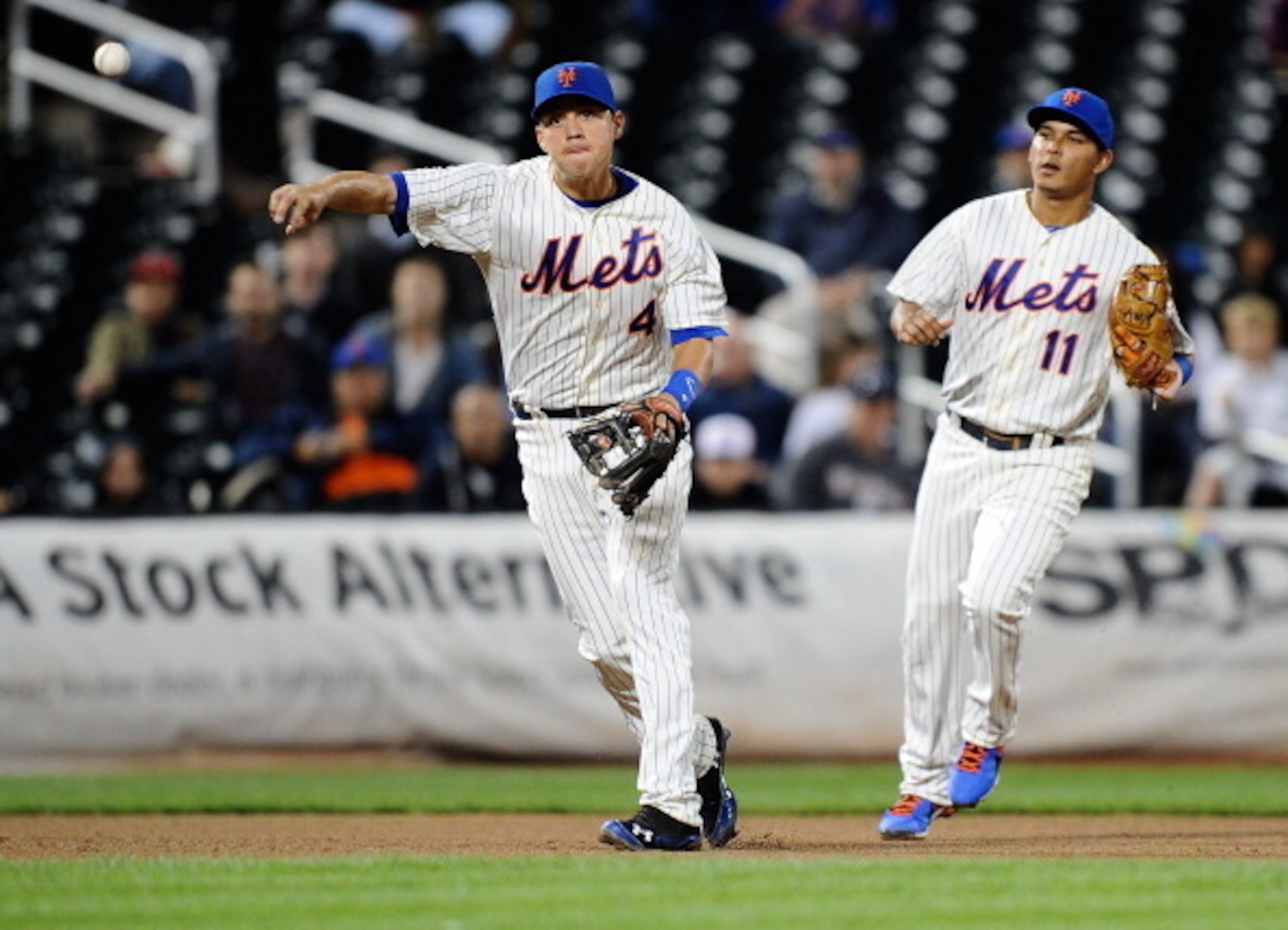 Neither Wilmer Flores nor Ruben Tejada looks like the long-term answer in Flushing.