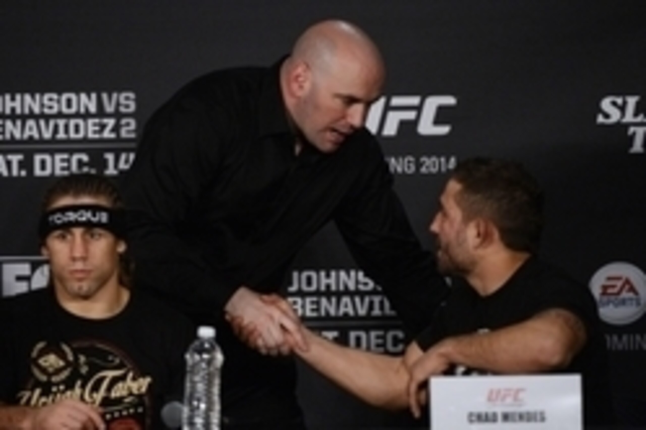 Dana White (Center) Dana White (Center)